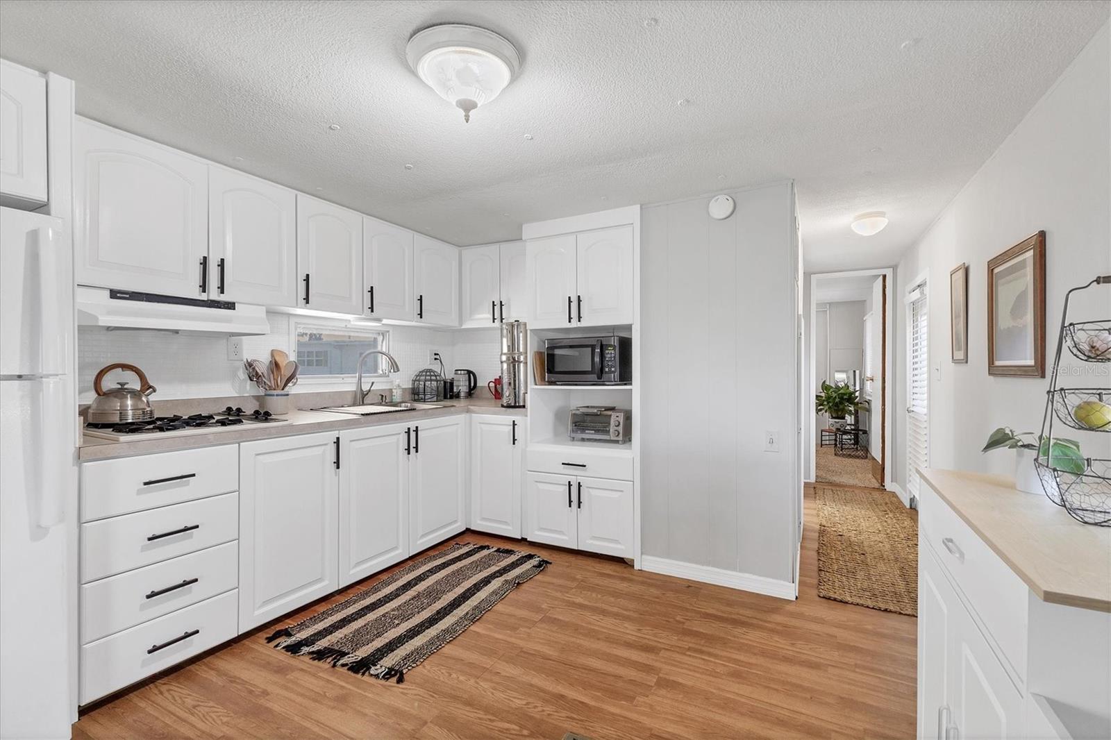 A4629687 Property Photo