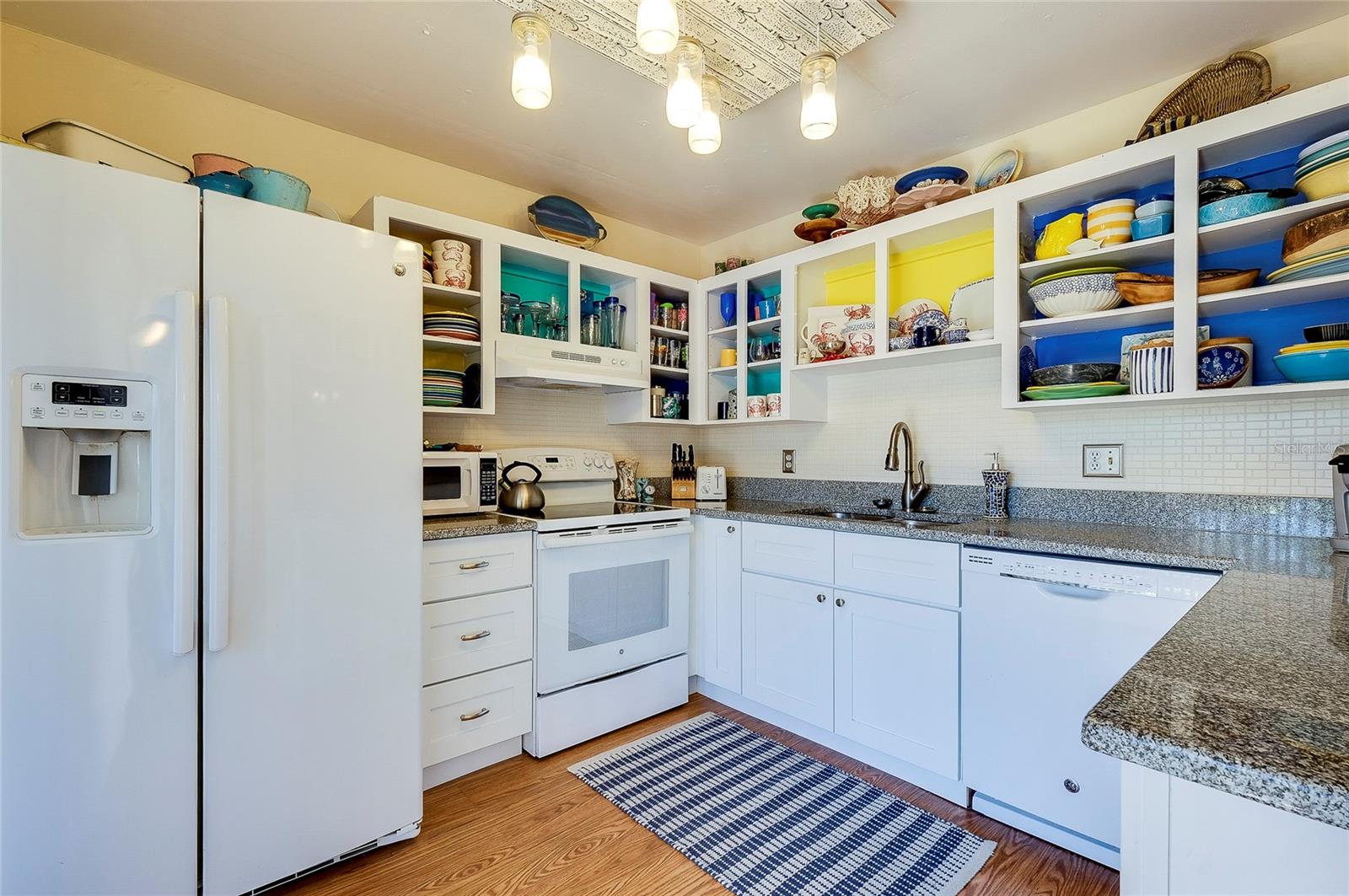 1040 BIRD BAY WAY #283 BLD 40 #283, VENICE, FL, 34293