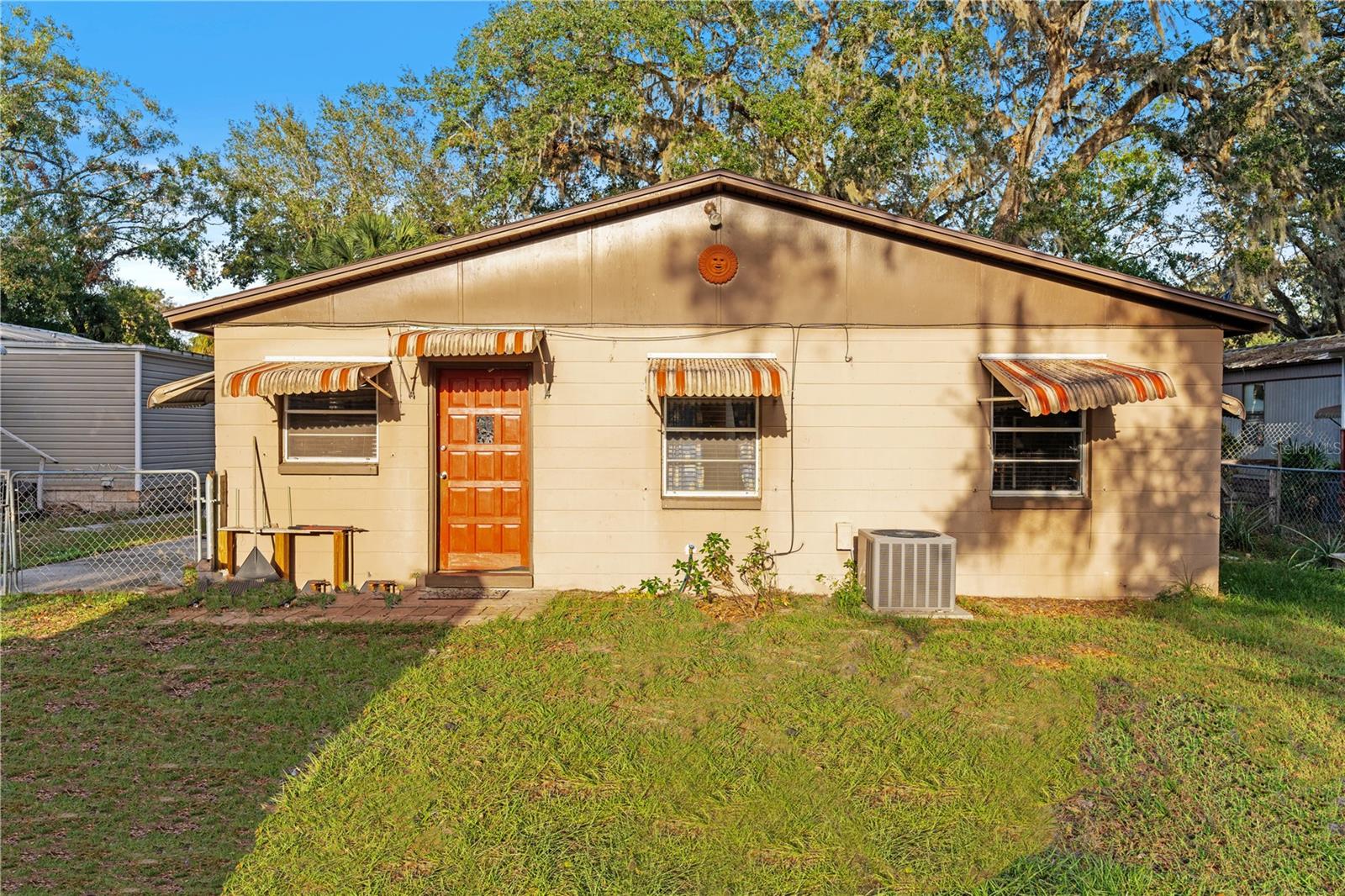 6 ROSALIE OAKS BLVD, LAKE WALES, FL, 33898