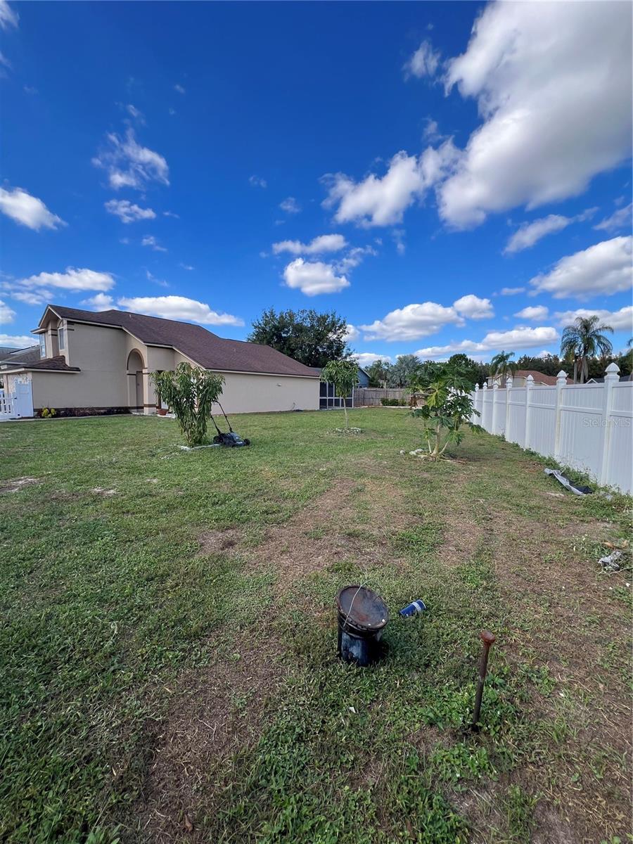 8601 KNOTTINGHAM DR, KISSIMMEE, FL, 34747