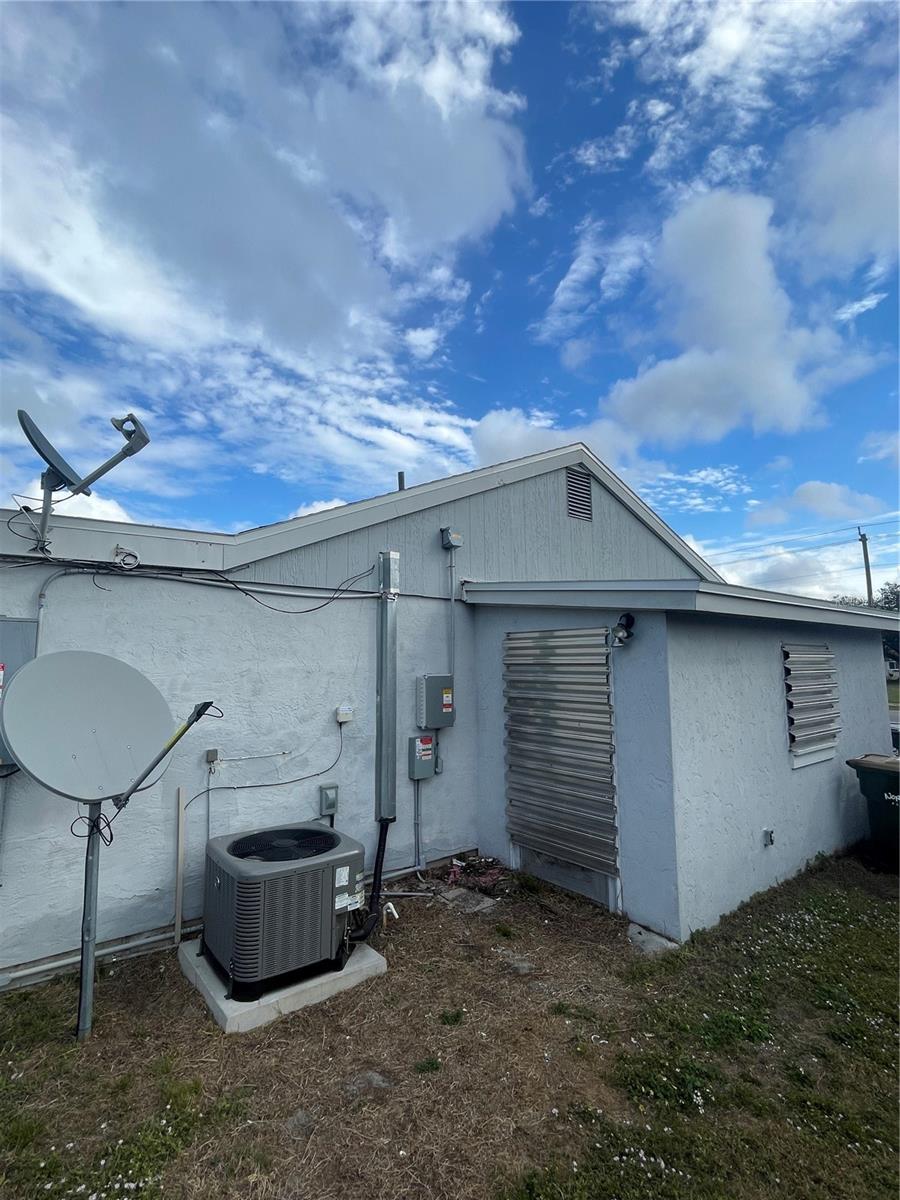 4625 PAN AMERICAN BLVD, NORTH PORT, FL, 34287