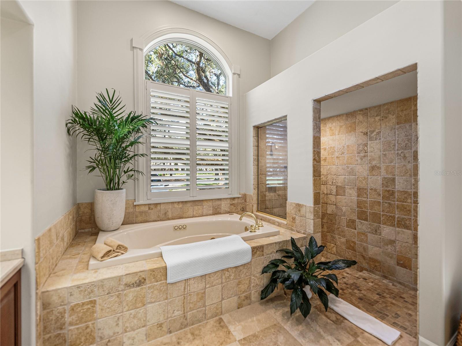 5212 GOLF LINKS BLVD, ZEPHYRHILLS, FL, 33541