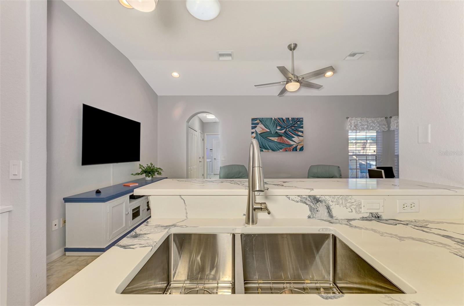 225 AUBURN WOODS CIR, VENICE, FL, 34292