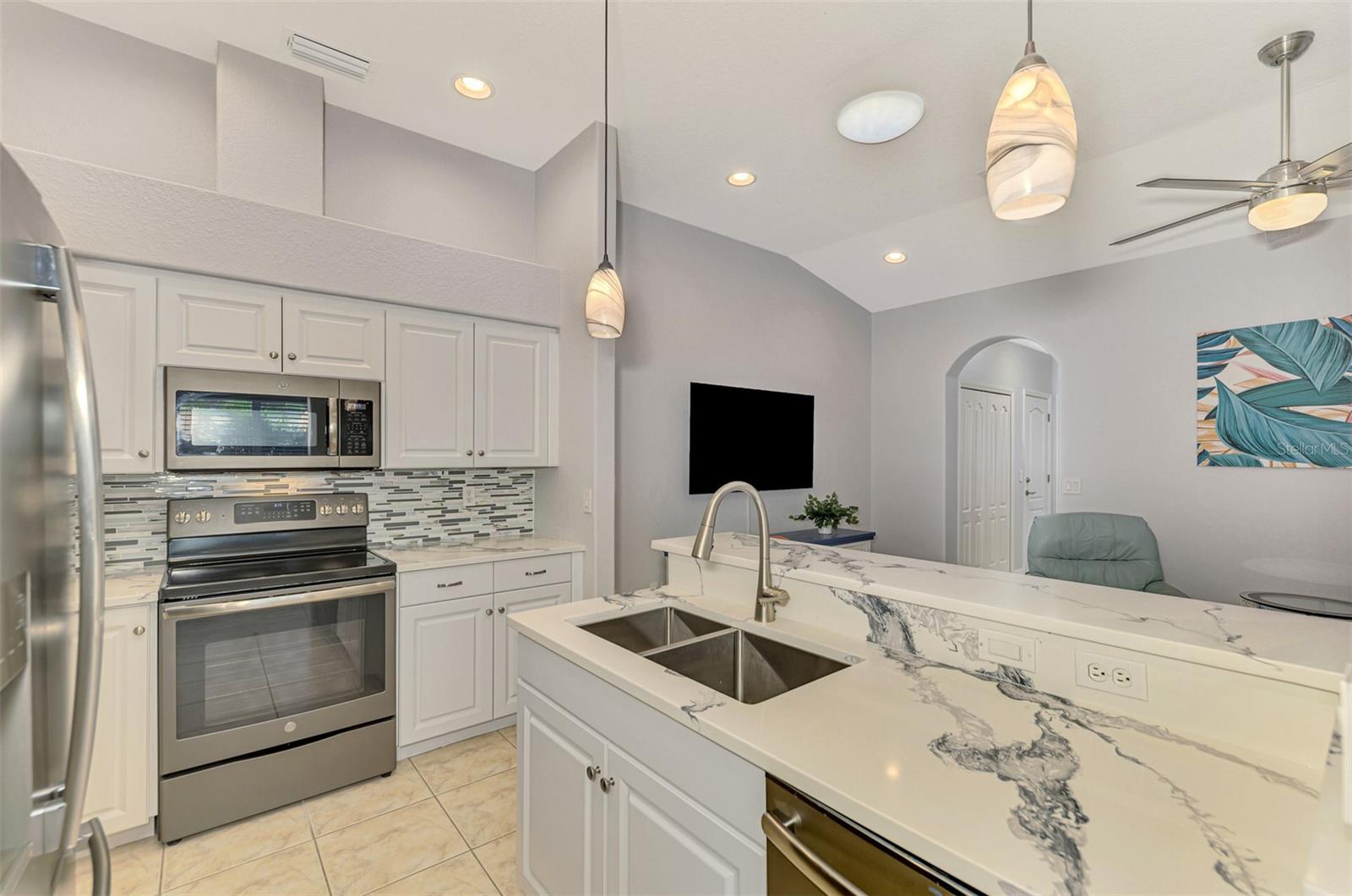 225 AUBURN WOODS CIR, VENICE, FL, 34292