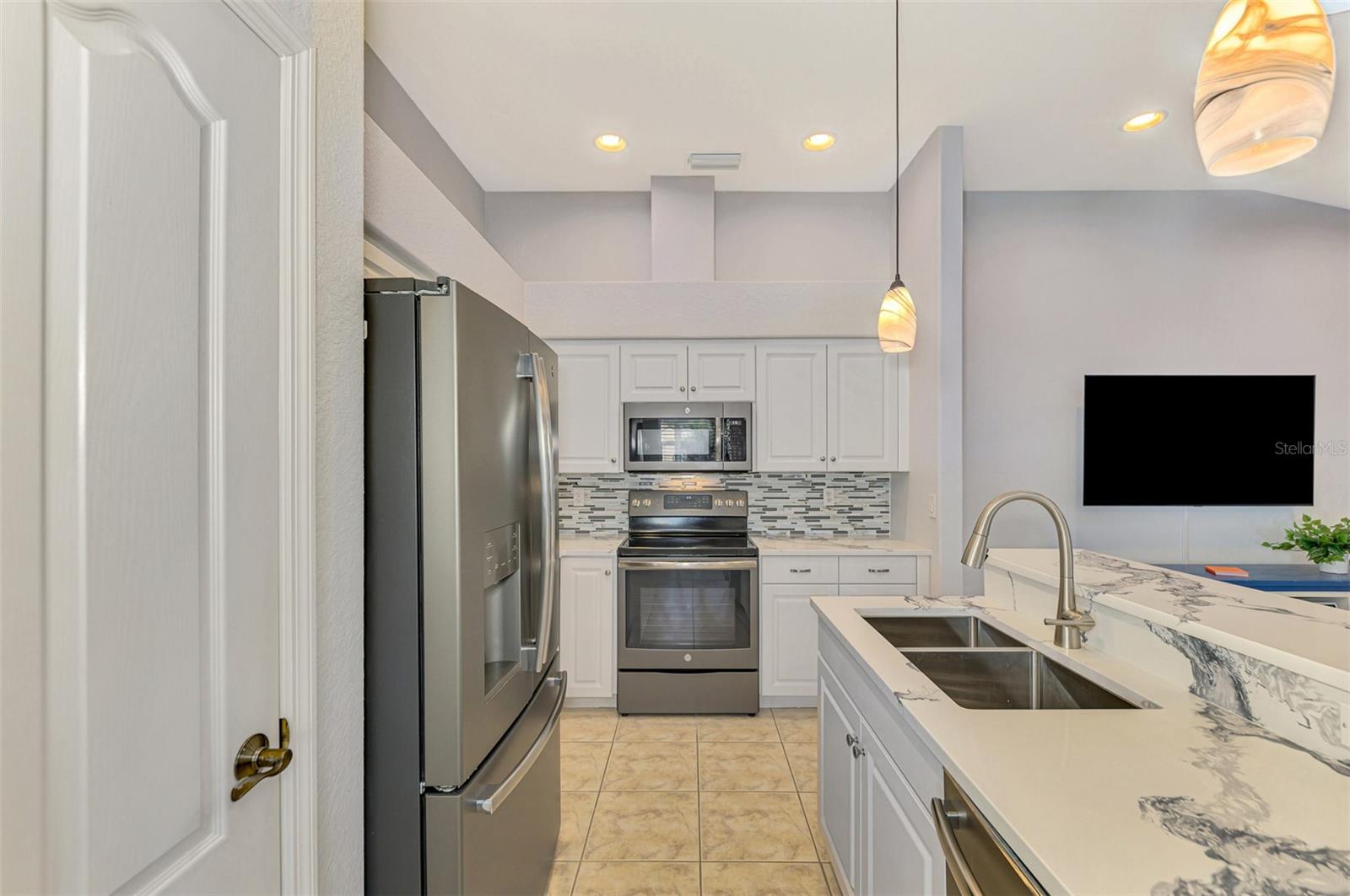 225 AUBURN WOODS CIR, VENICE, FL, 34292