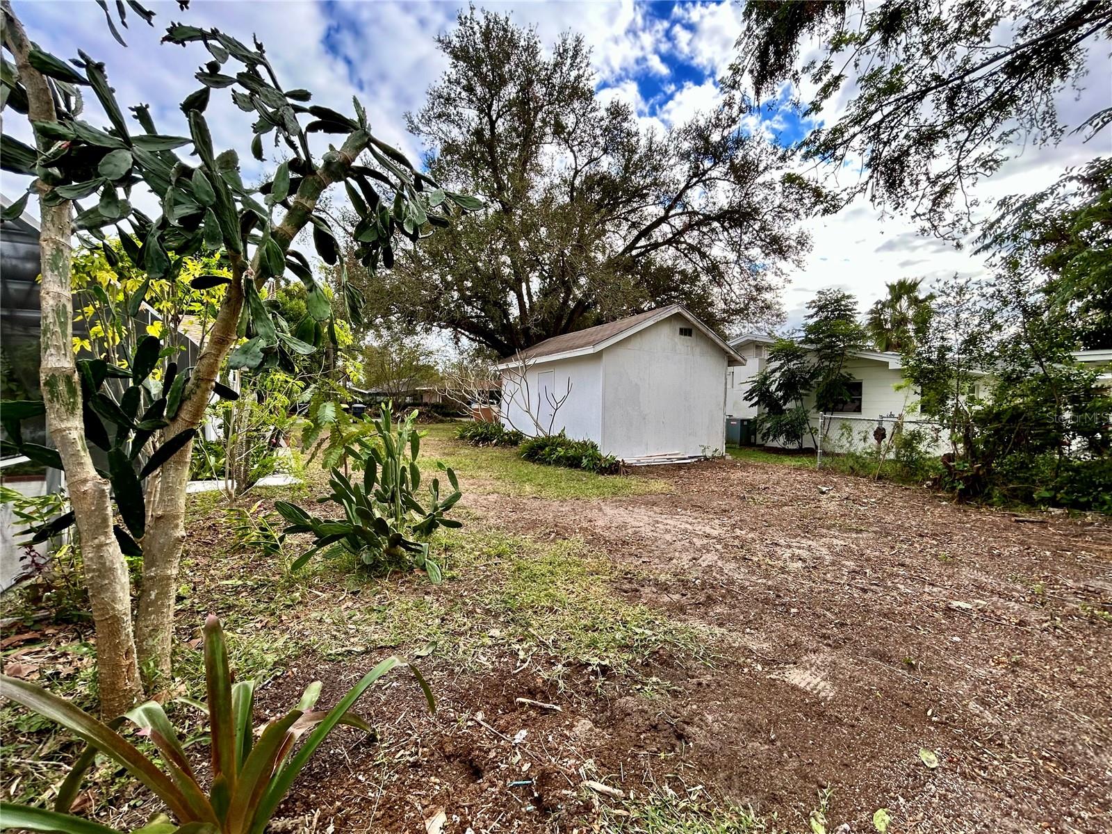 217 W LAKE INA DR, WINTER HAVEN, FL, 33884