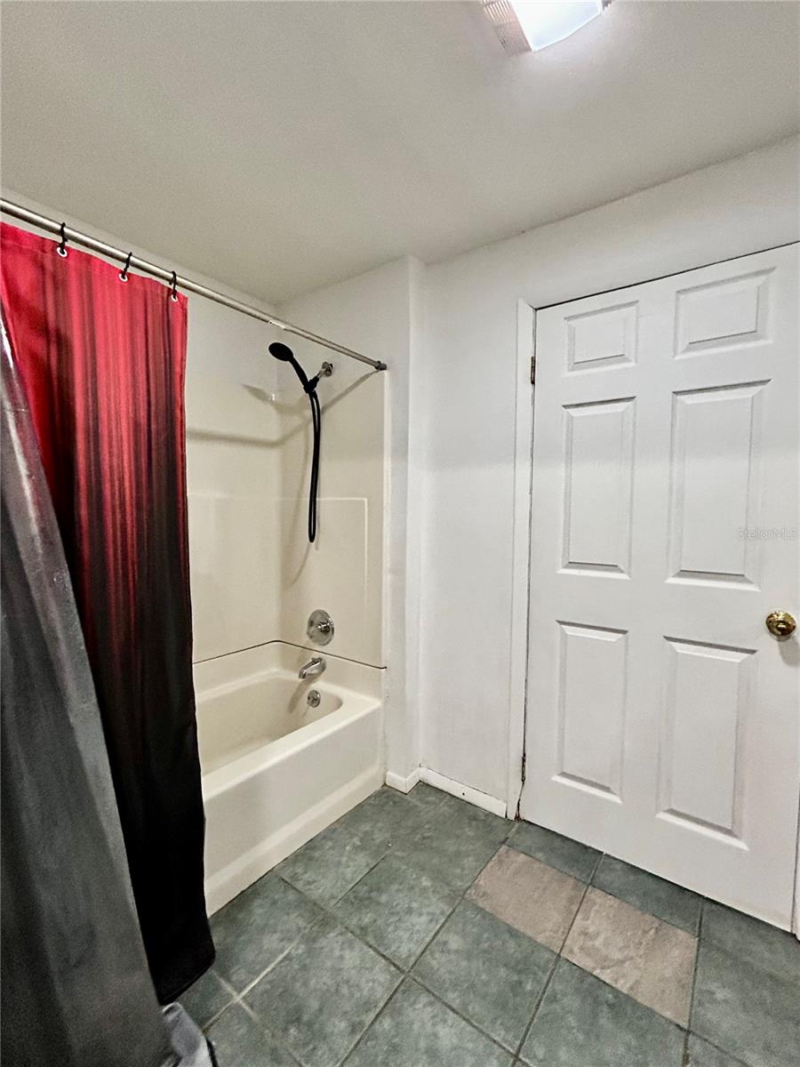 217 W LAKE INA DR, WINTER HAVEN, FL, 33884