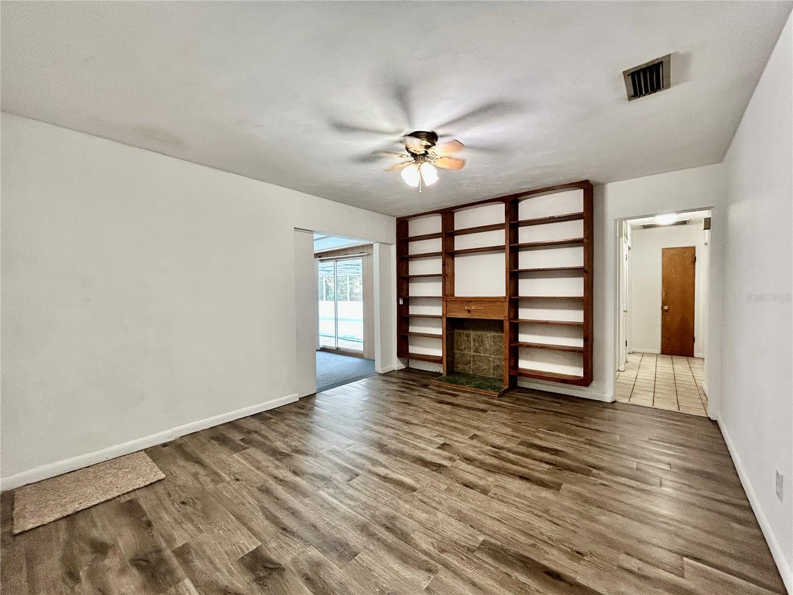 217 W LAKE INA DR, WINTER HAVEN, FL, 33884