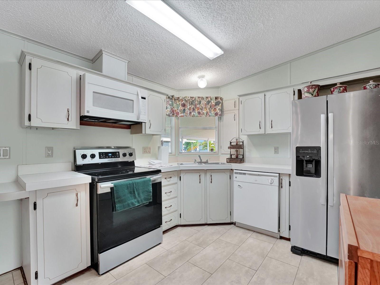 118 SAINT PIERRES WAY, APOLLO BEACH, FL, 33572
