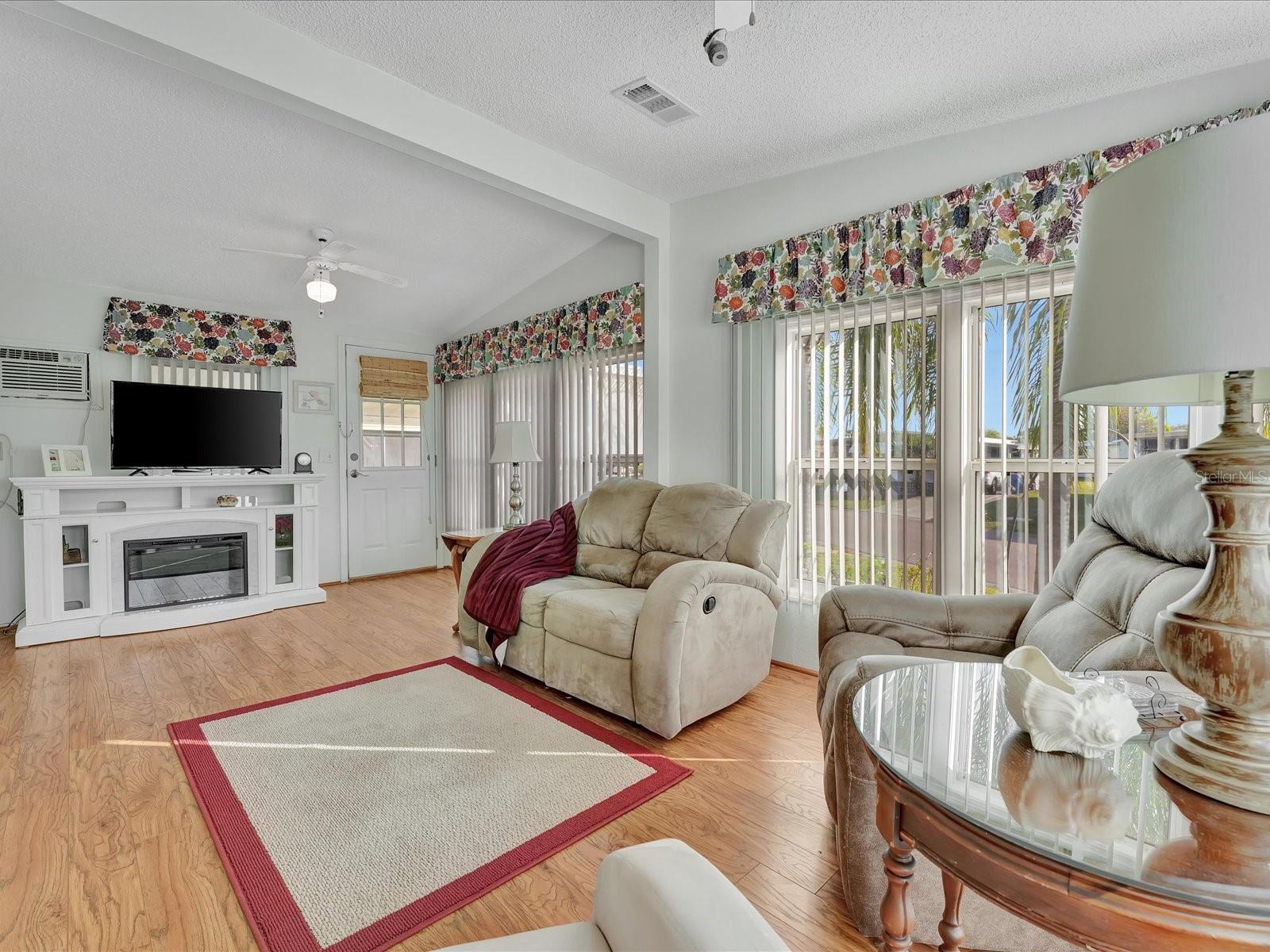 118 SAINT PIERRES WAY, APOLLO BEACH, FL, 33572