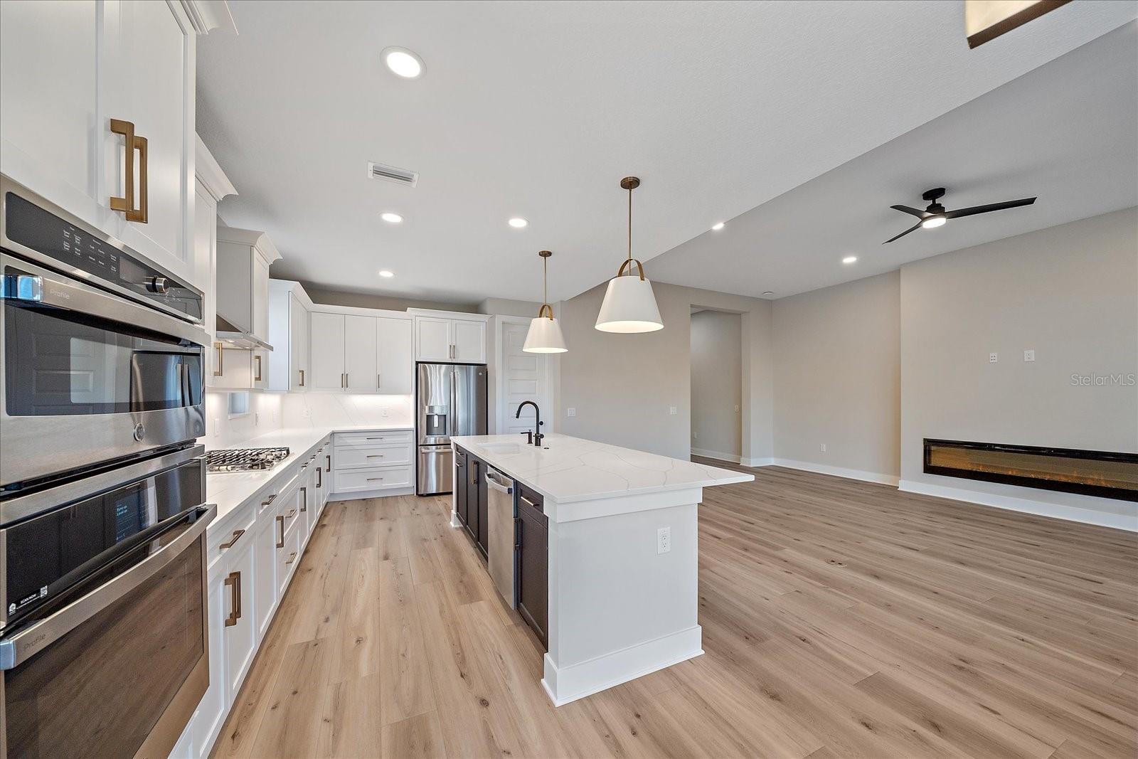 8387 WINDBOUND CT, SARASOTA, FL, 34240
