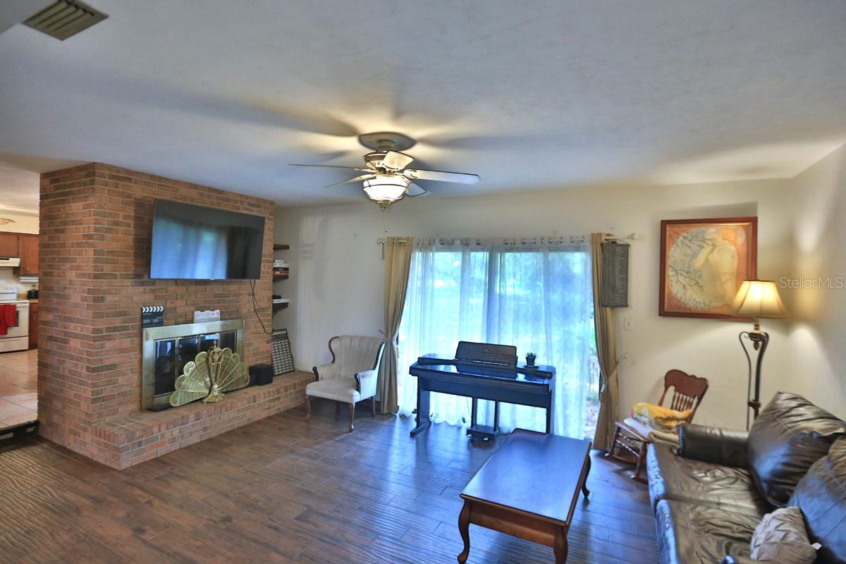 18108 SE COUNTY ROAD 2082, HAWTHORNE, FL, 32640
