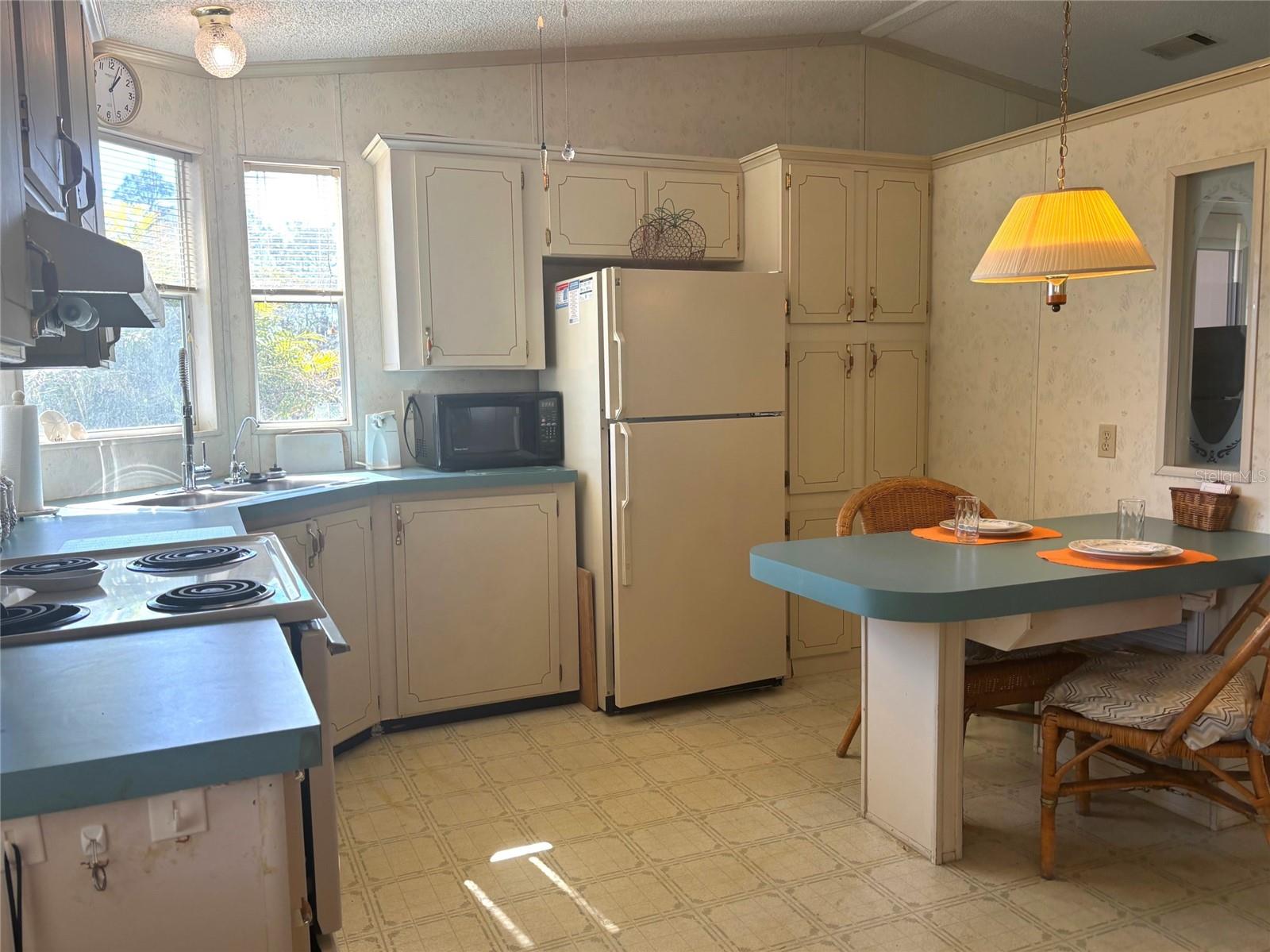 912 IGLESIA DR, NORTH PORT, FL, 34287
