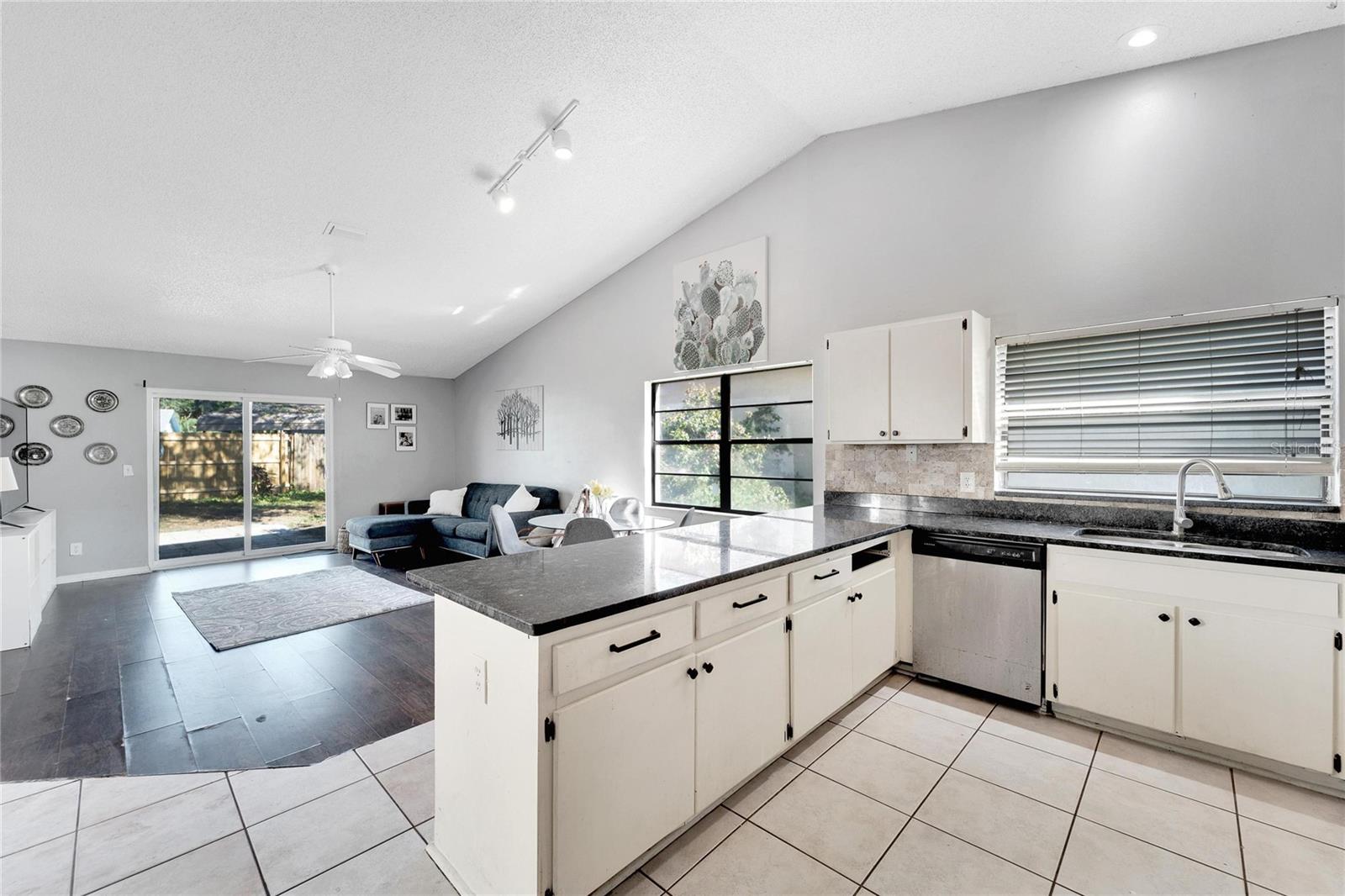 2018 HELM LN, VALRICO, FL, 33594