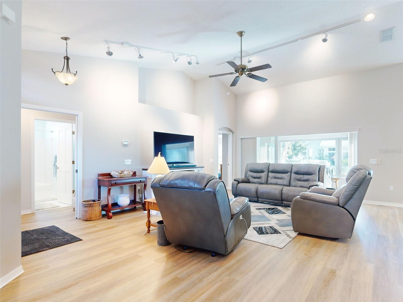 27018 NATURE VIEW ST, LEESBURG, FL, 34748