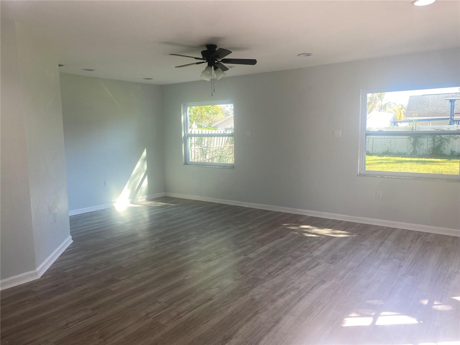 1881 OAK PARK DR N, CLEARWATER, FL, 33764