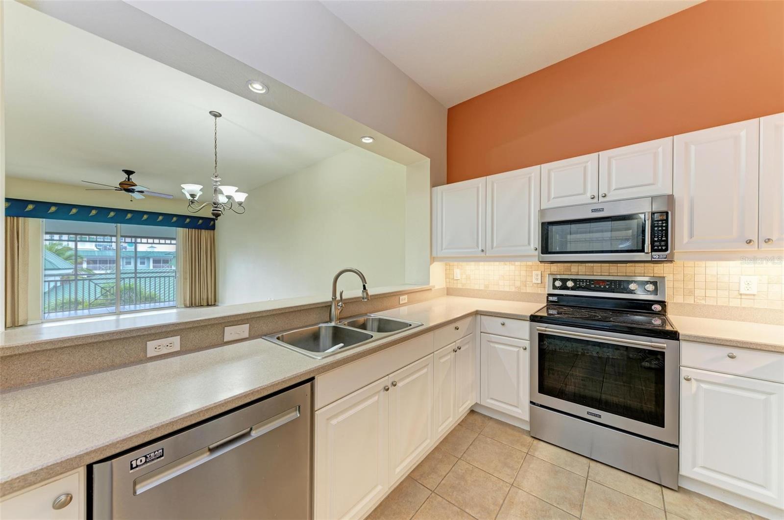 5127 MELBOURNE ST #F302, PUNTA GORDA, FL, 33980