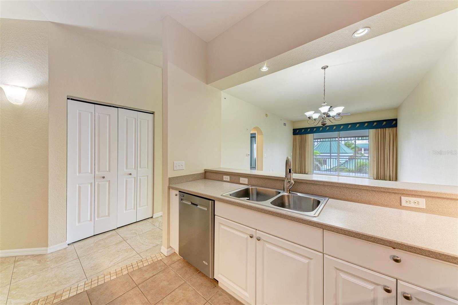 5127 MELBOURNE ST #F302, PUNTA GORDA, FL, 33980