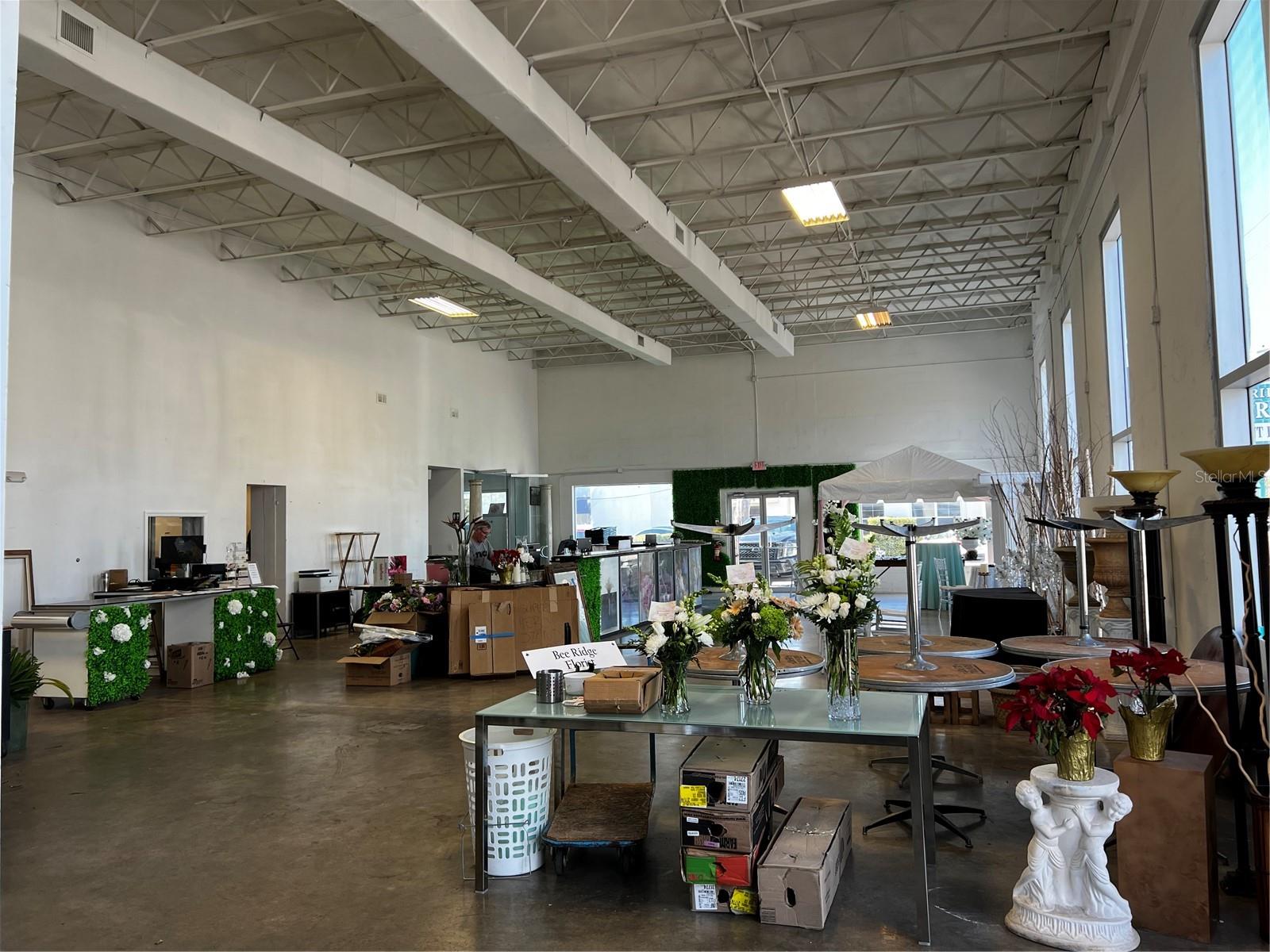 2048 BEE RIDGE RD, SARASOTA, FL, 34239