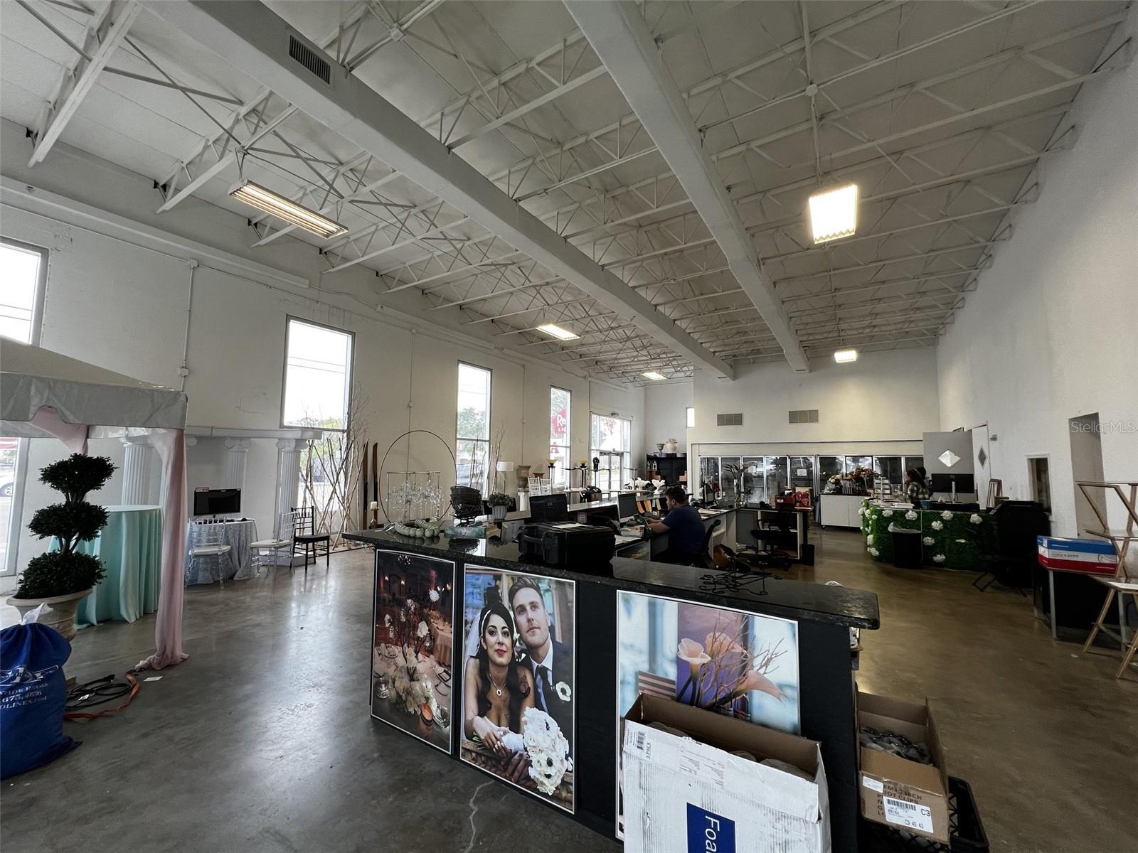 2048 BEE RIDGE RD, SARASOTA, FL, 34239