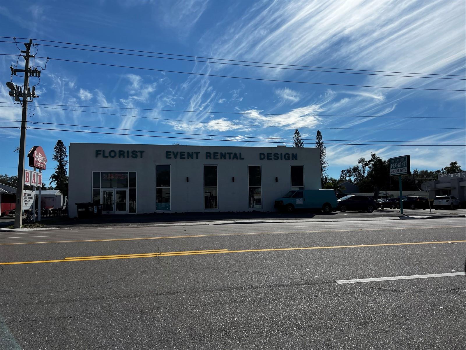 2048 BEE RIDGE RD, SARASOTA, FL, 34239