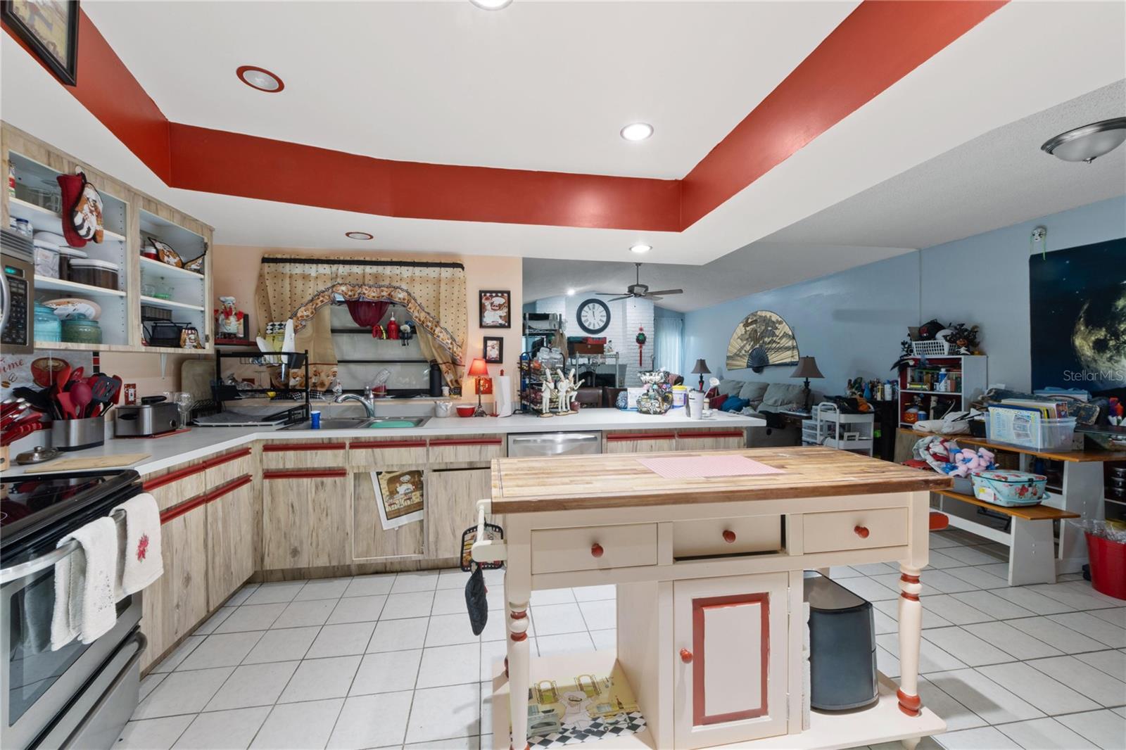 4727 WINDFLOWER CIR, TAMPA, FL, 33624