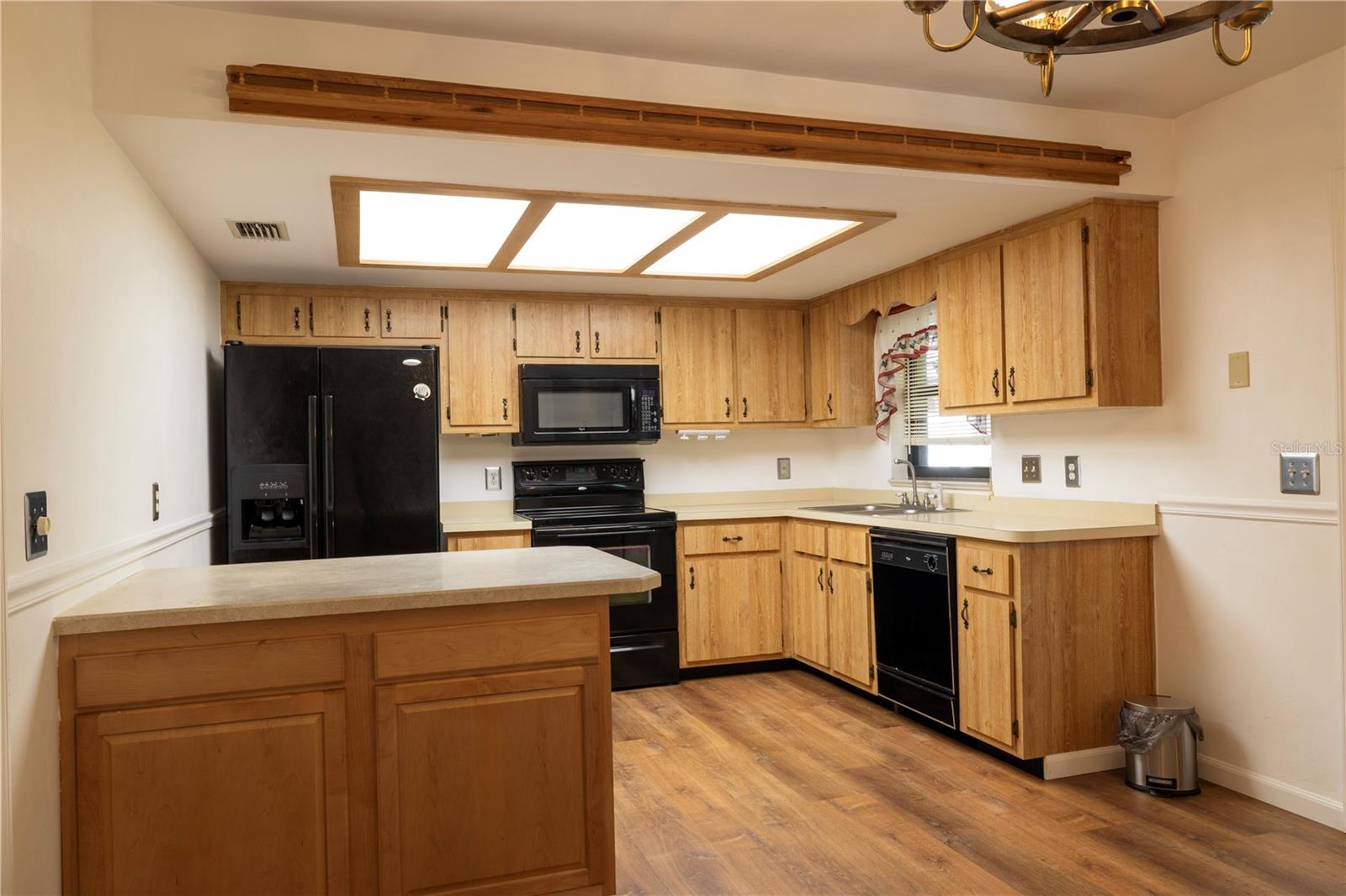 230 SW CHARLIE LN, LAKE CITY, FL, 32024