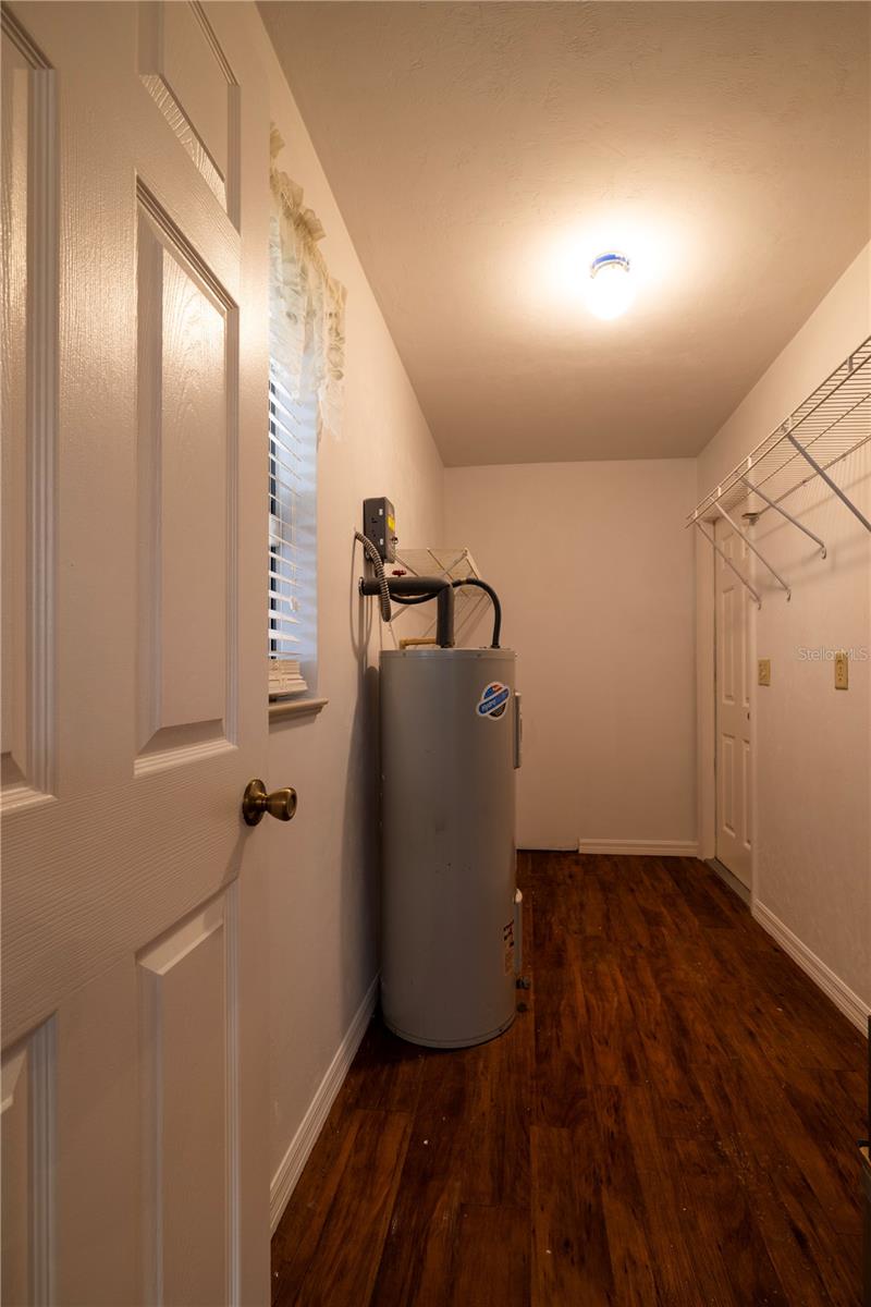 230 SW CHARLIE LN, LAKE CITY, FL, 32024