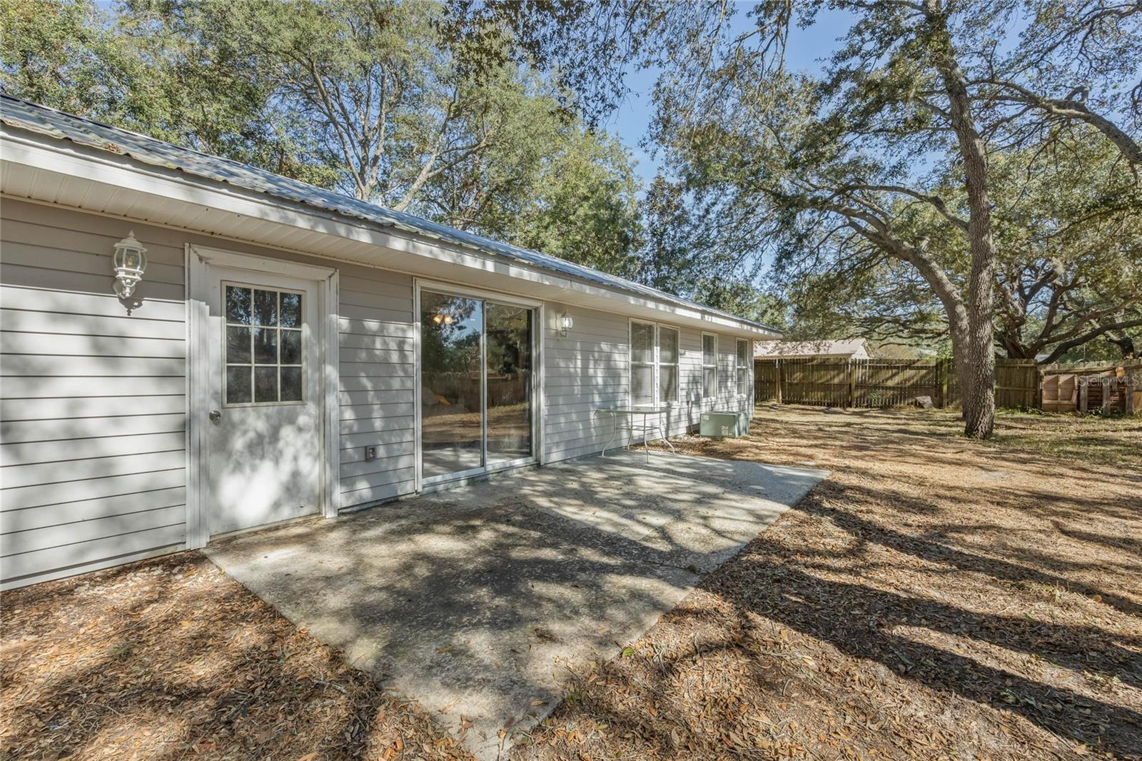 40335 PALM ST, LADY LAKE, FL, 32159