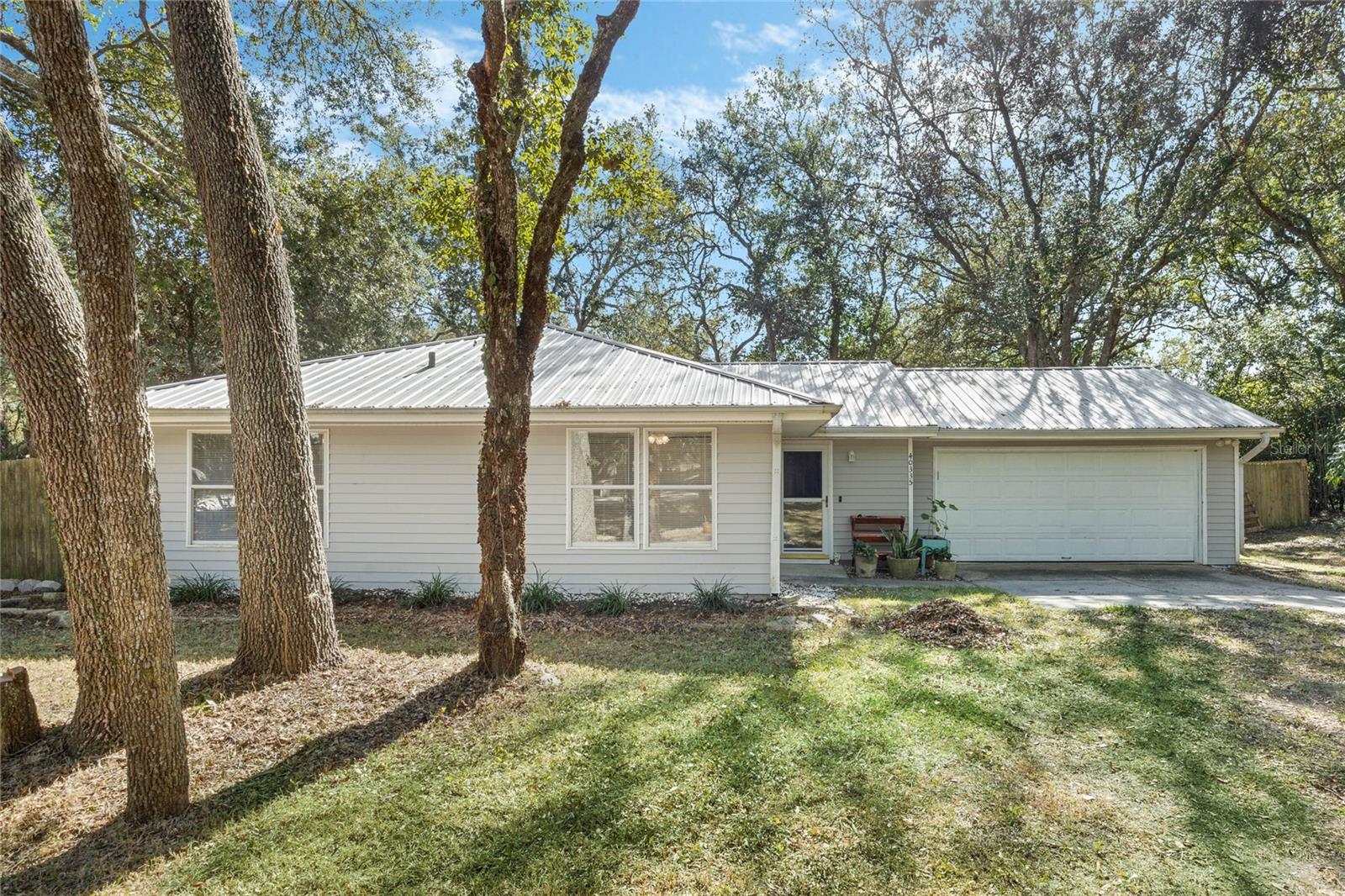 40335 PALM ST, LADY LAKE, FL, 32159