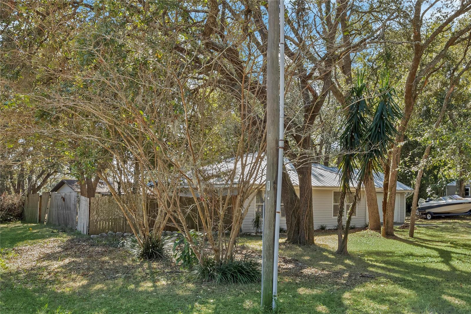 40335 PALM ST, LADY LAKE, FL, 32159