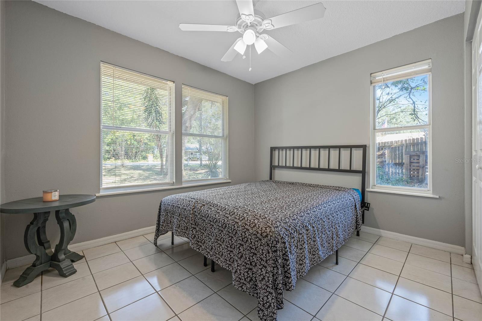 40335 PALM ST, LADY LAKE, FL, 32159