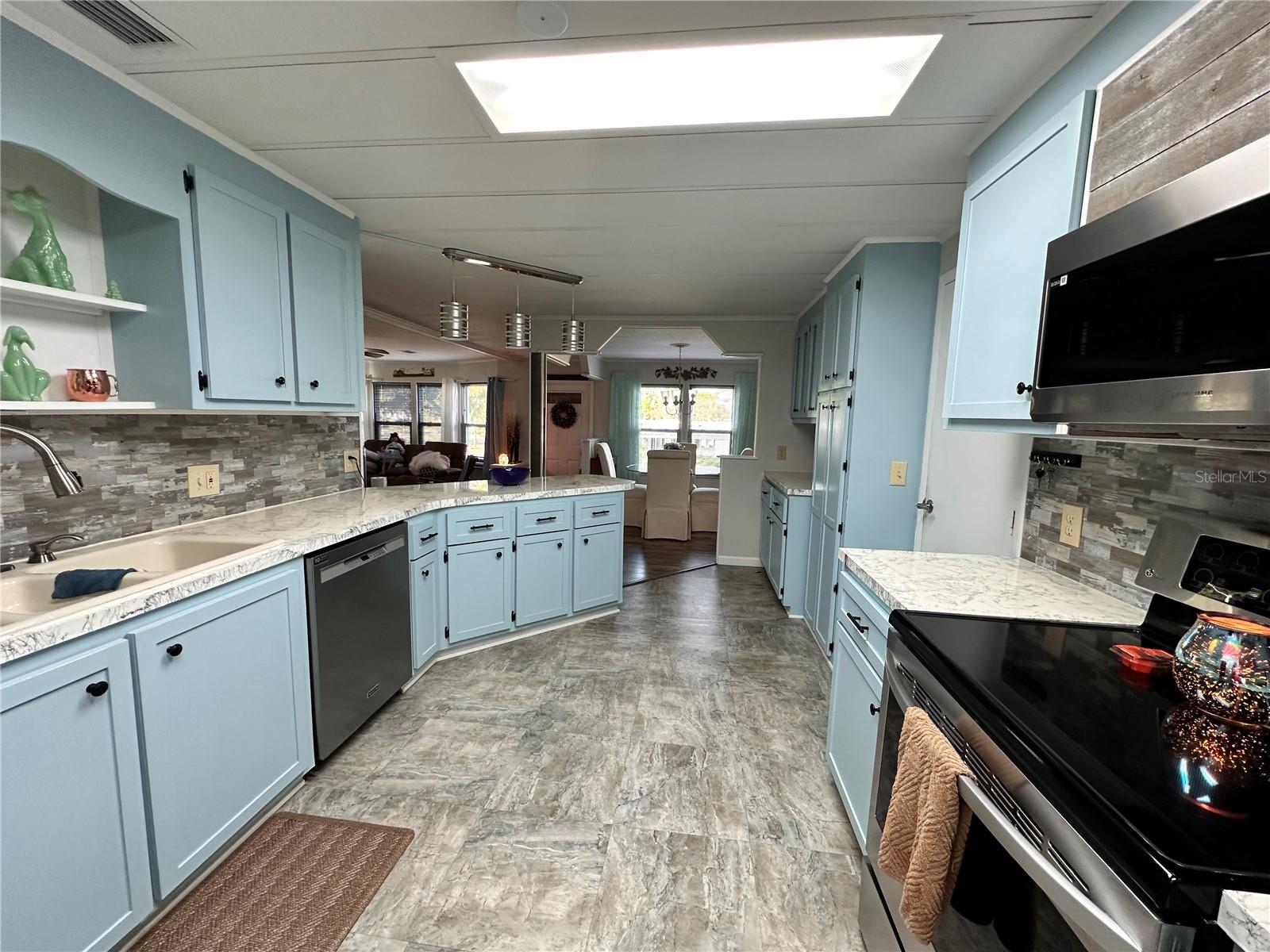 14199 BROOKRIDGE BLVD, BROOKSVILLE, FL, 34613