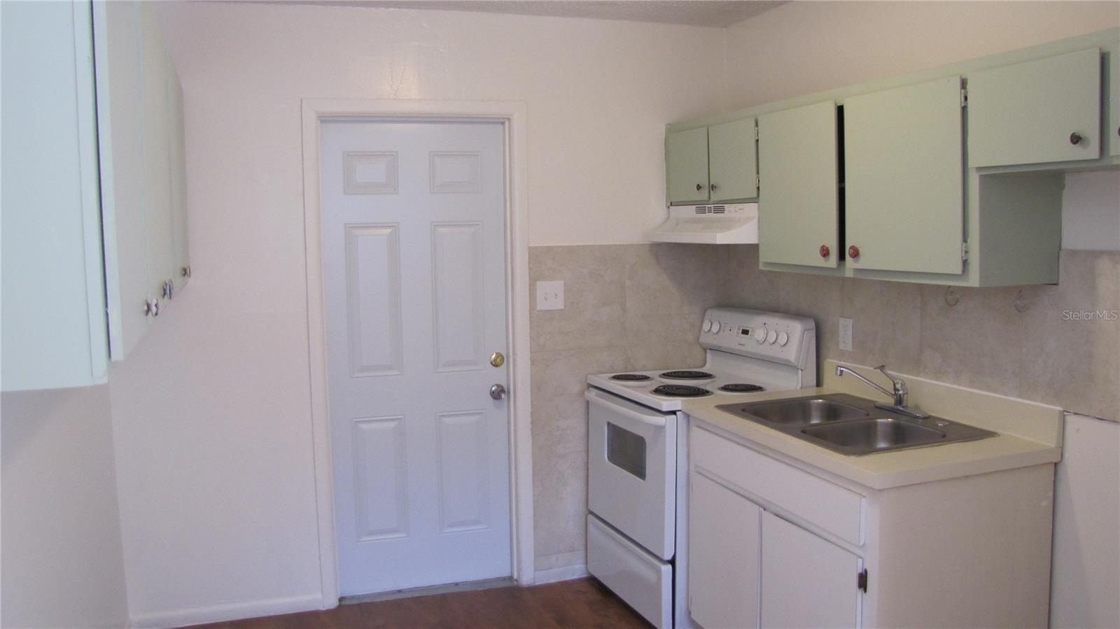 10807 N 11TH ST, TAMPA, FL, 33612