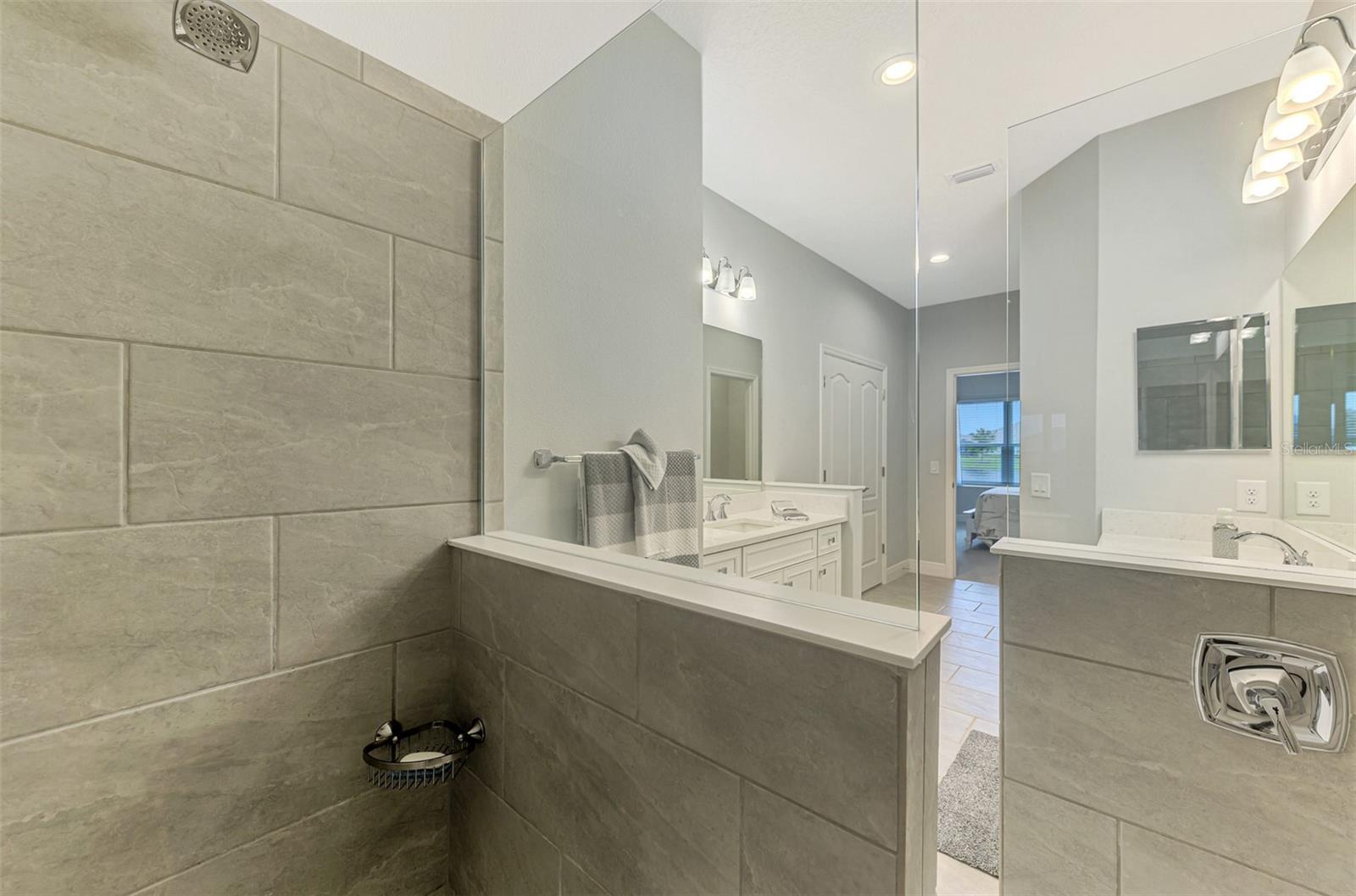 12496 PALATKA DR, VENICE, FL, 34293