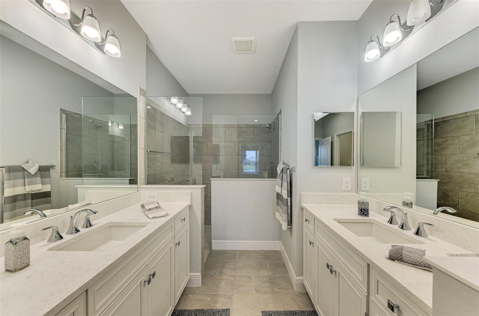 12496 PALATKA DR, VENICE, FL, 34293