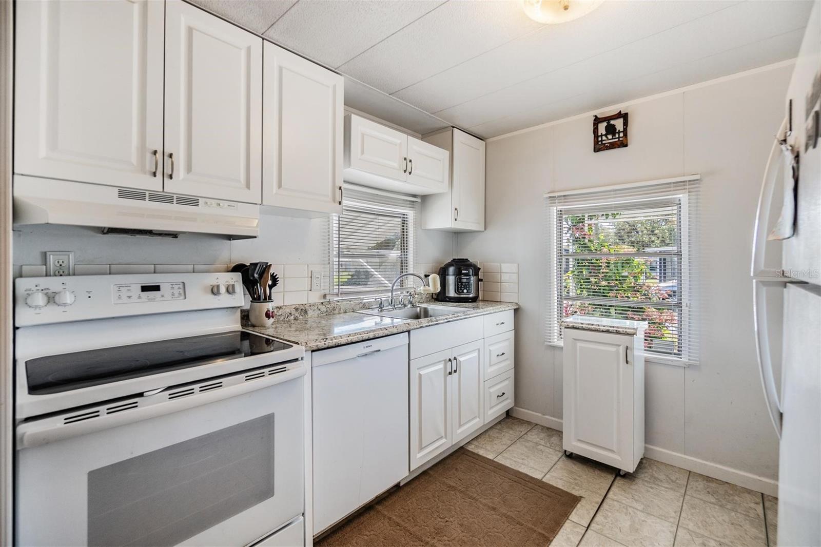 37021 SANDRA AVE, ZEPHYRHILLS, FL, 33542