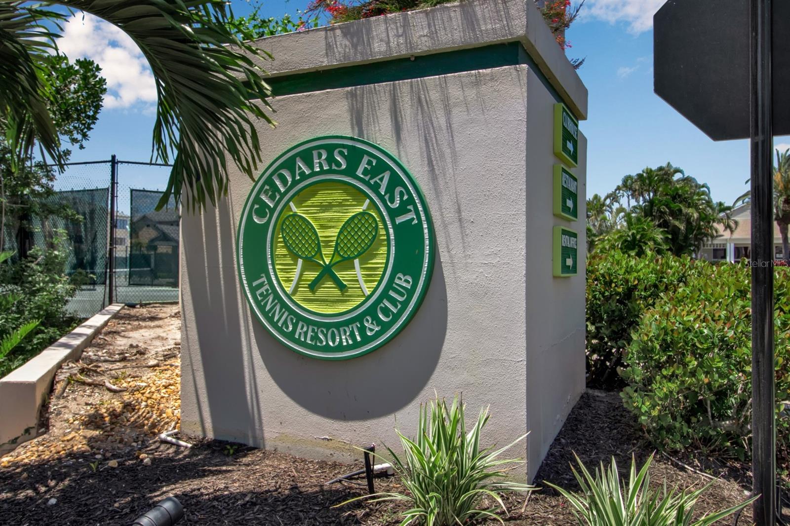 528 FOREST WAY, LONGBOAT KEY, FL, 34228