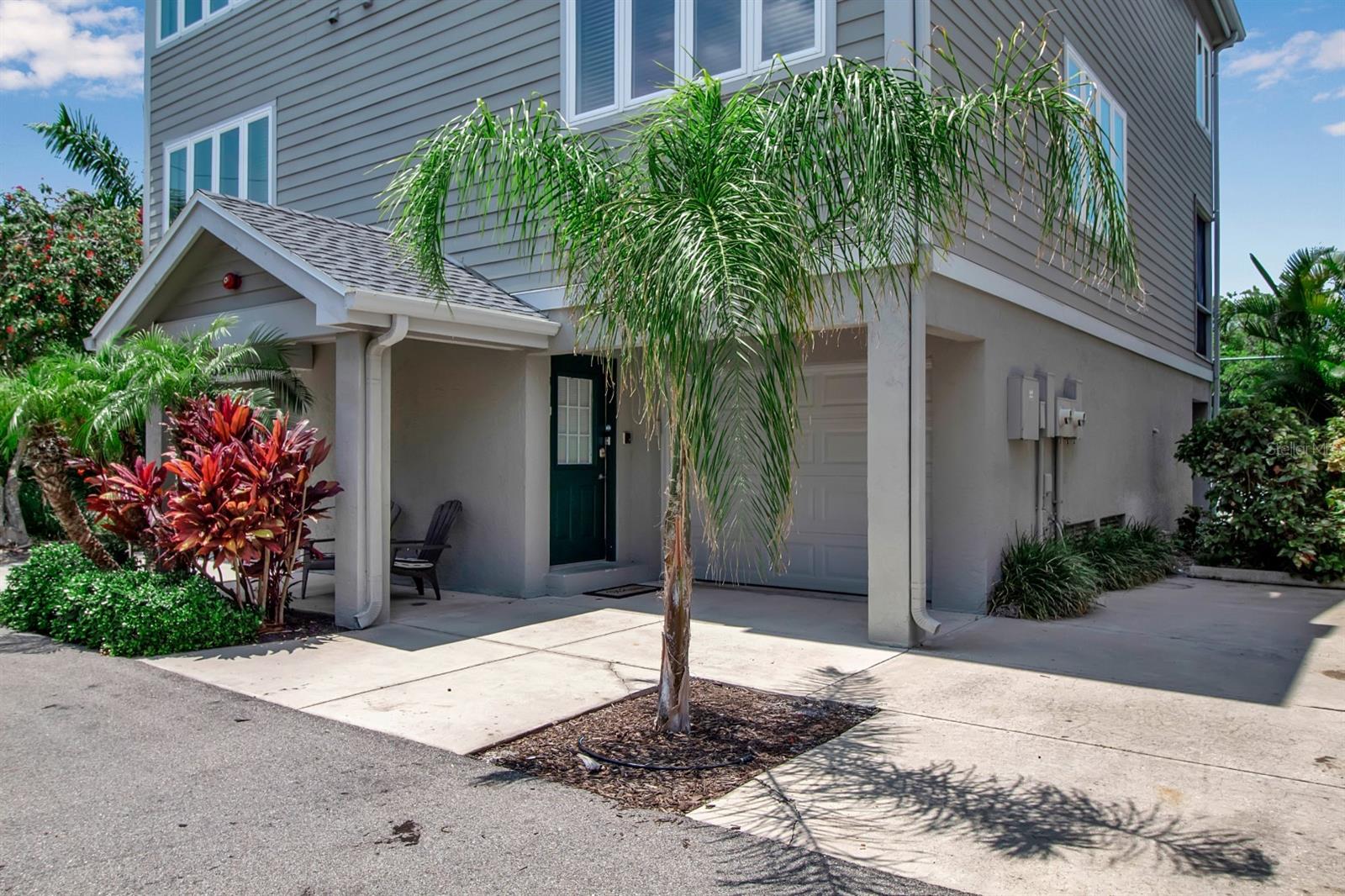 528 FOREST WAY, LONGBOAT KEY, FL, 34228