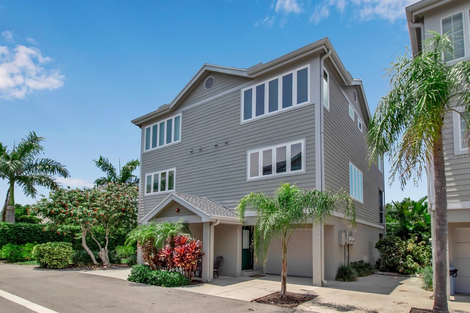 528 FOREST WAY, LONGBOAT KEY, FL, 34228