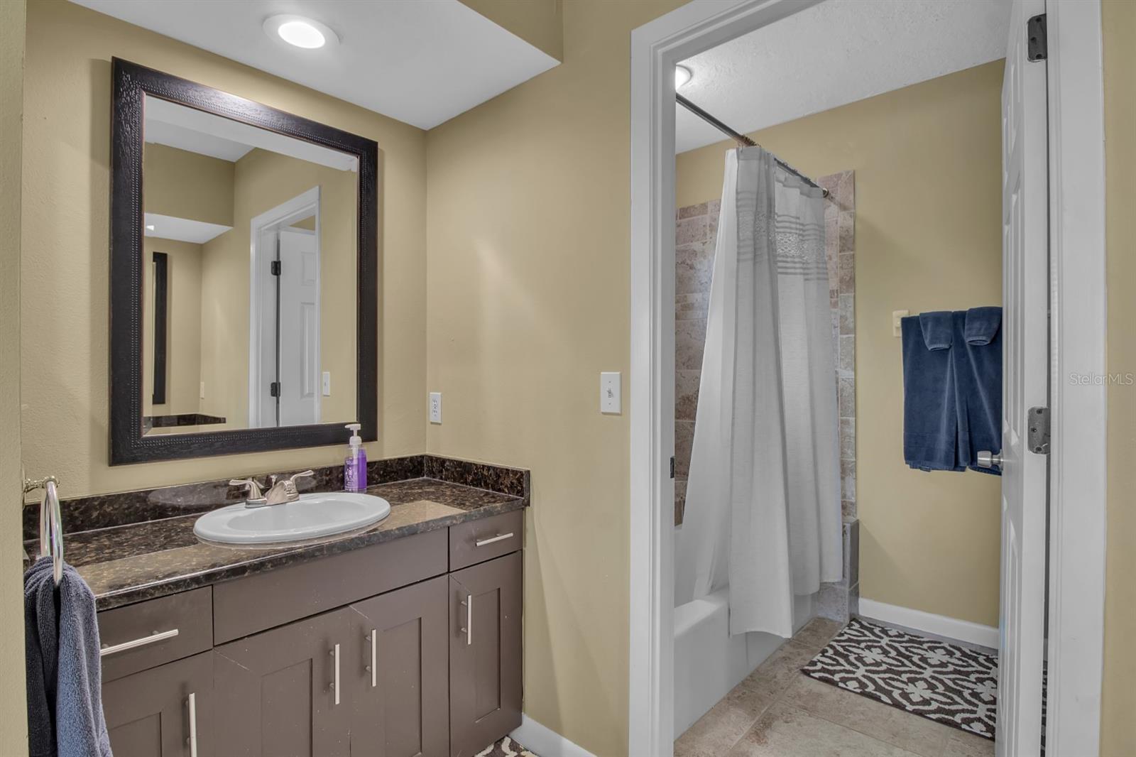 528 FOREST WAY, LONGBOAT KEY, FL, 34228