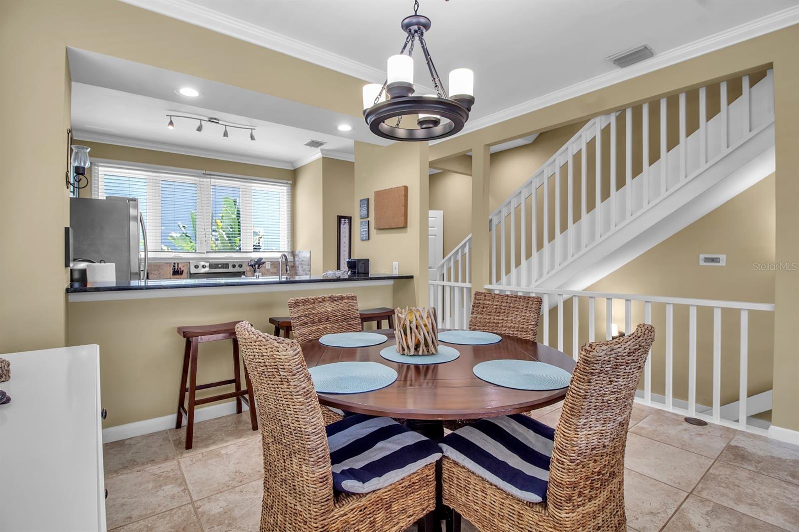528 FOREST WAY, LONGBOAT KEY, FL, 34228