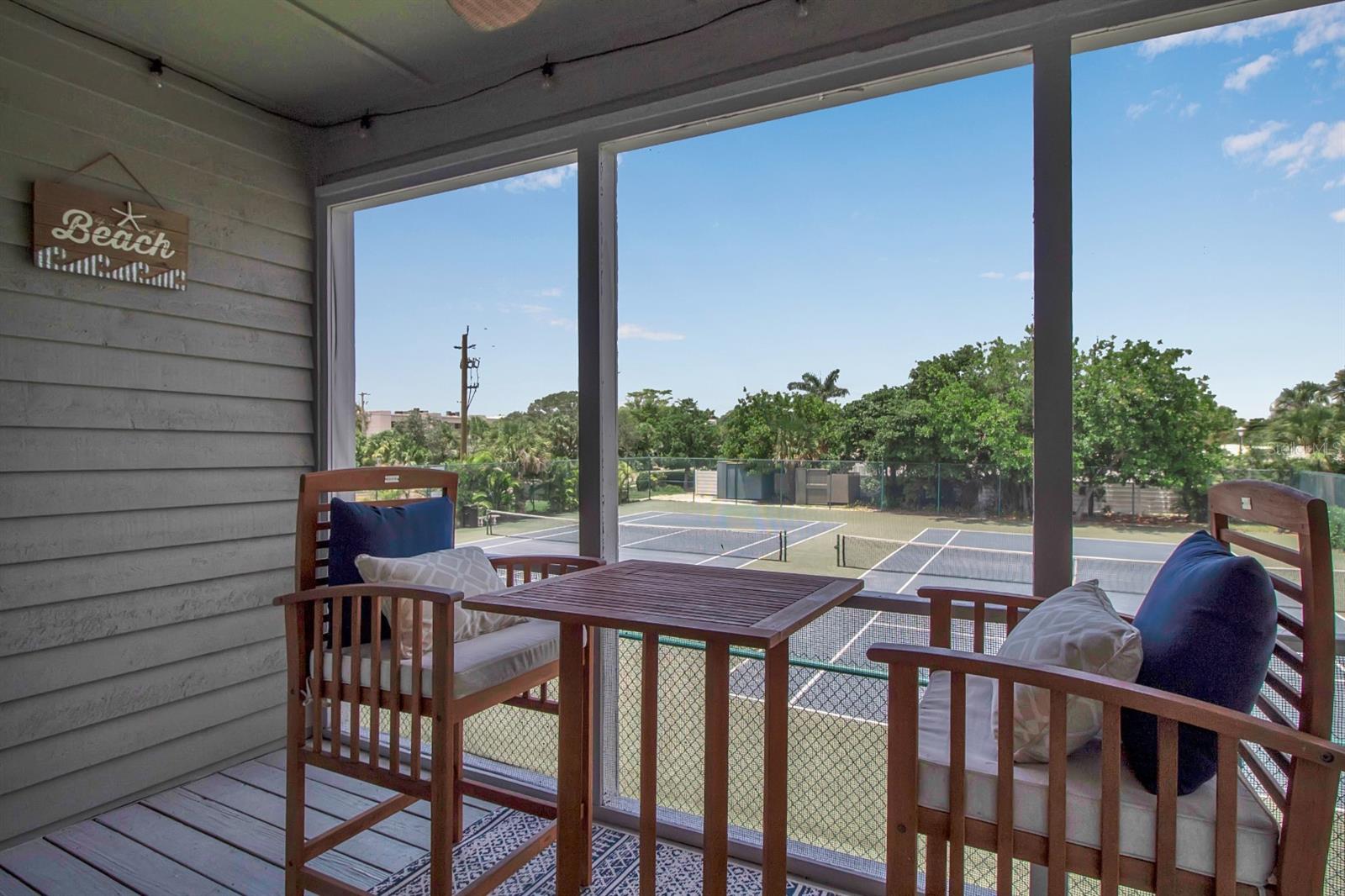 528 FOREST WAY, LONGBOAT KEY, FL, 34228