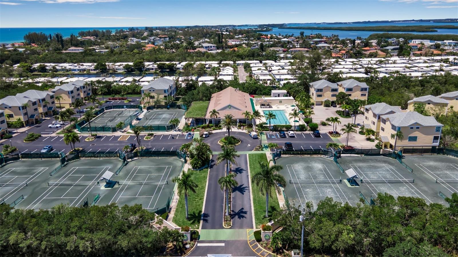 528 FOREST WAY, LONGBOAT KEY, FL, 34228