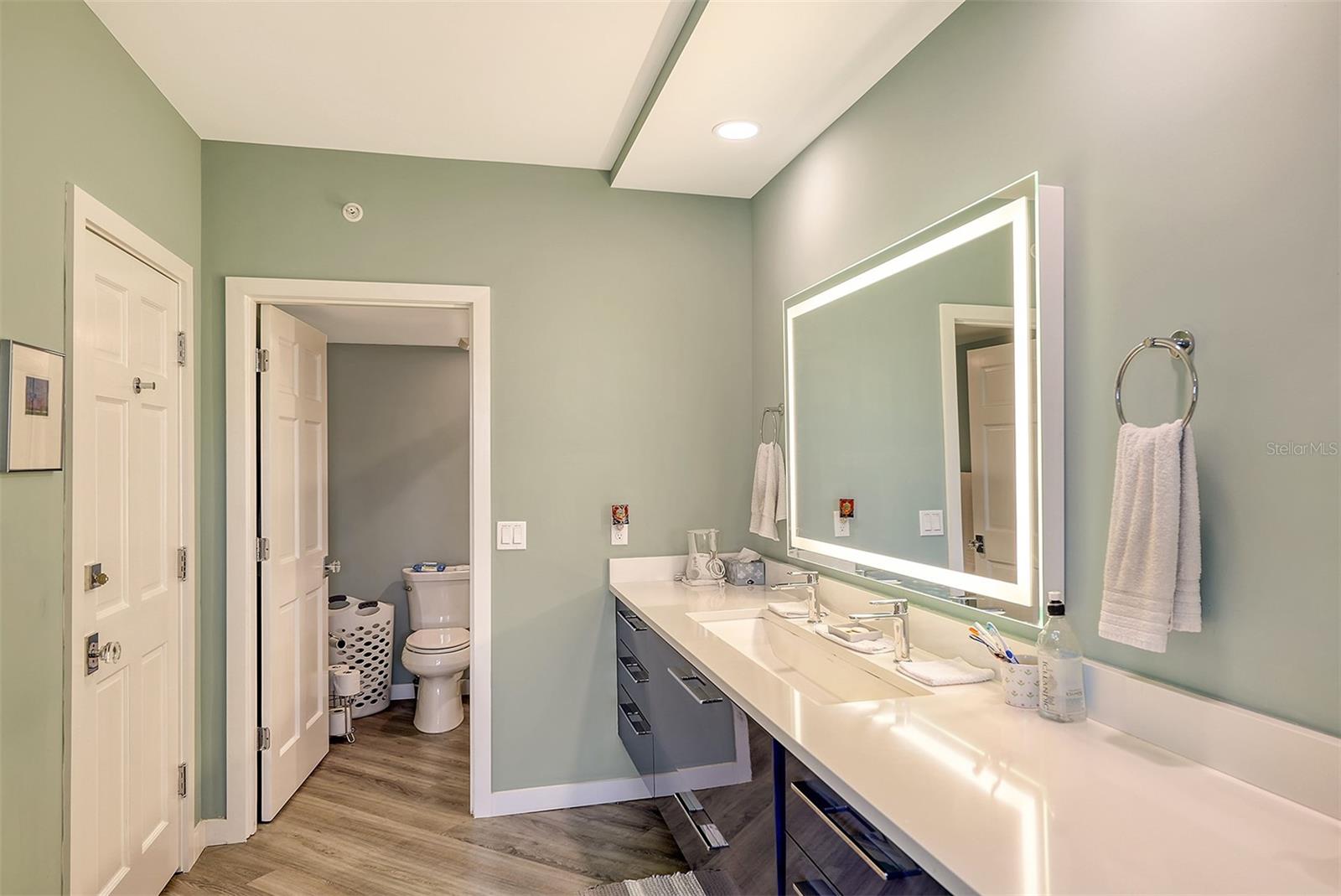 1095 GULF OF MEXICO DR #502, LONGBOAT KEY, FL, 34228