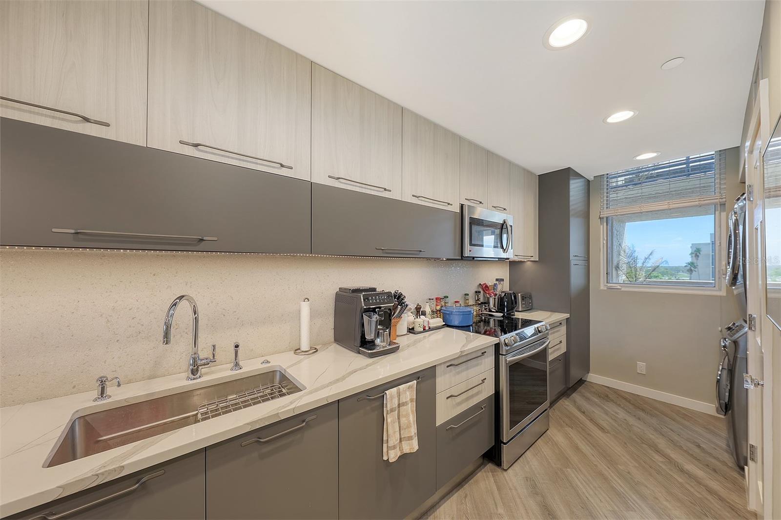 1095 GULF OF MEXICO DR #502, LONGBOAT KEY, FL, 34228