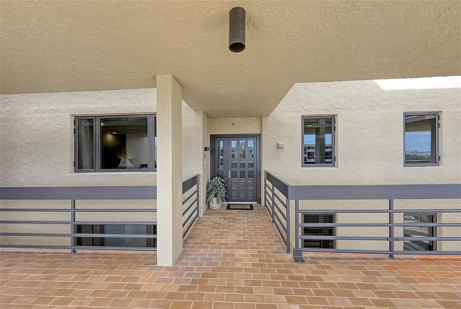 1095 GULF OF MEXICO DR #502, LONGBOAT KEY, FL, 34228