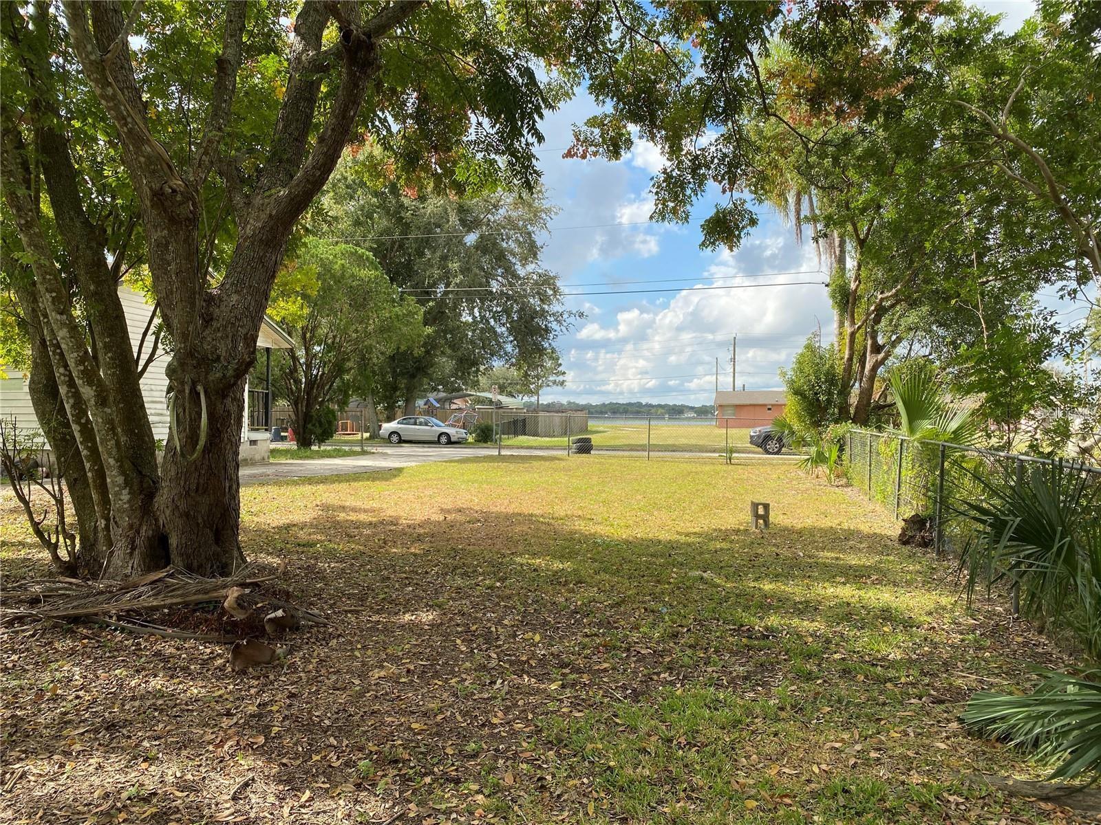 2069 DIXIE AVE, SANFORD, FL, 32771