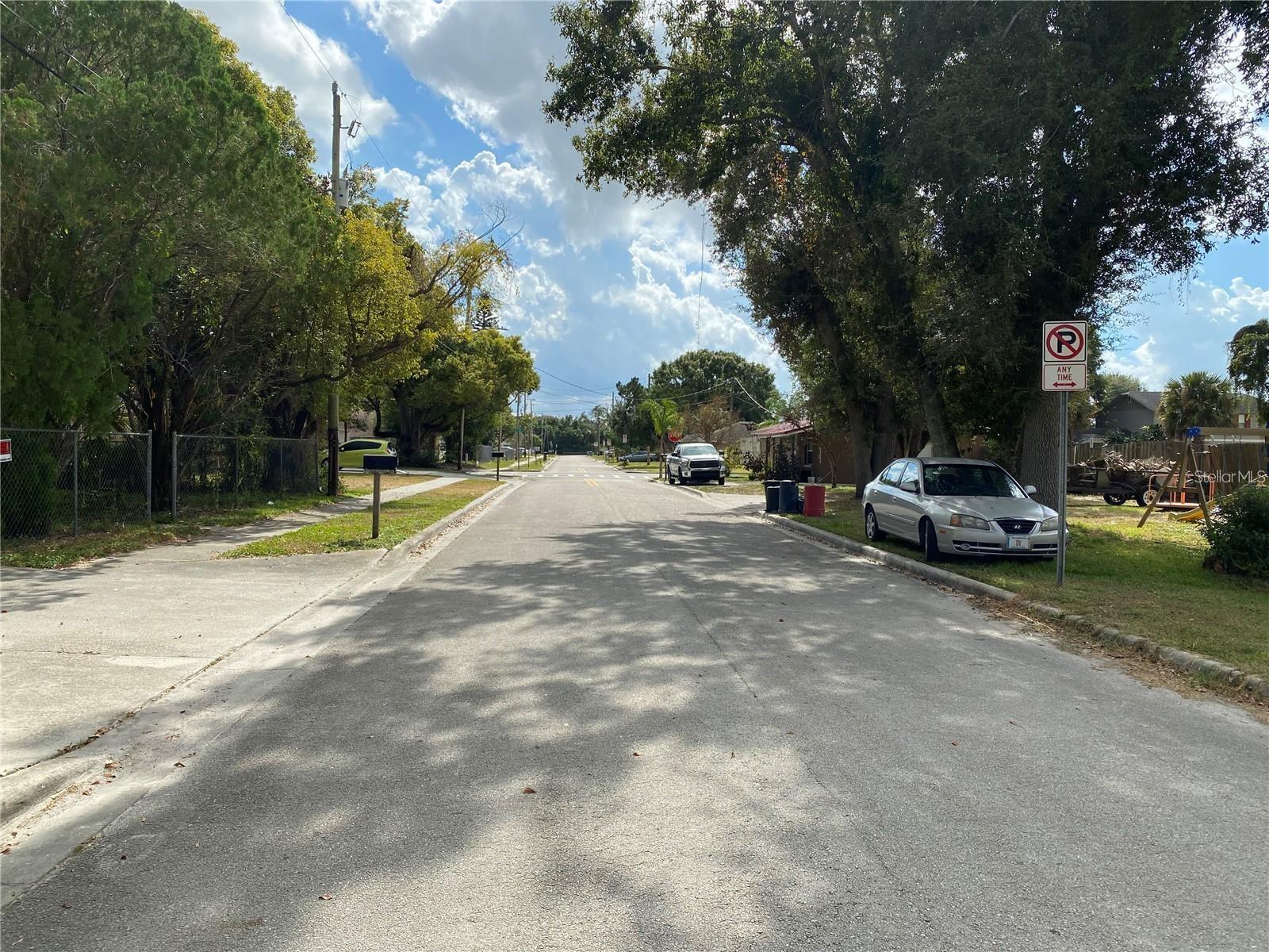 2069 DIXIE AVE, SANFORD, FL, 32771
