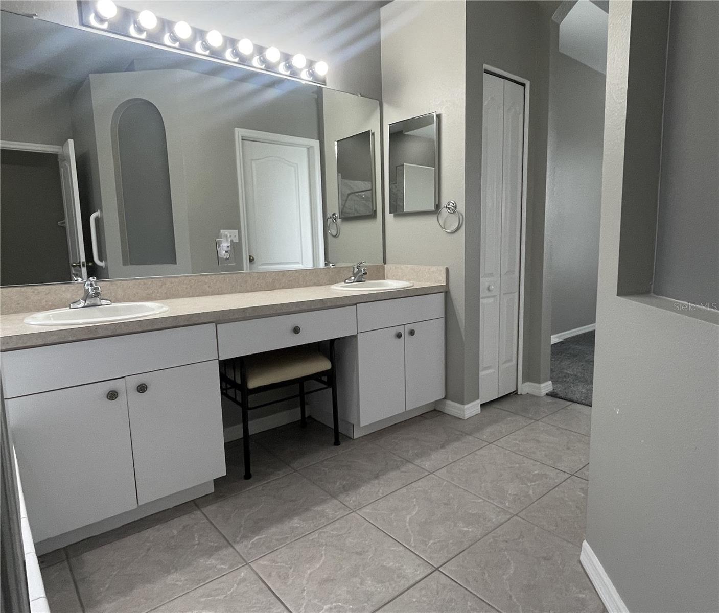 2319 W DEL WEBB BLVD, SUN CITY CENTER, FL, 33573